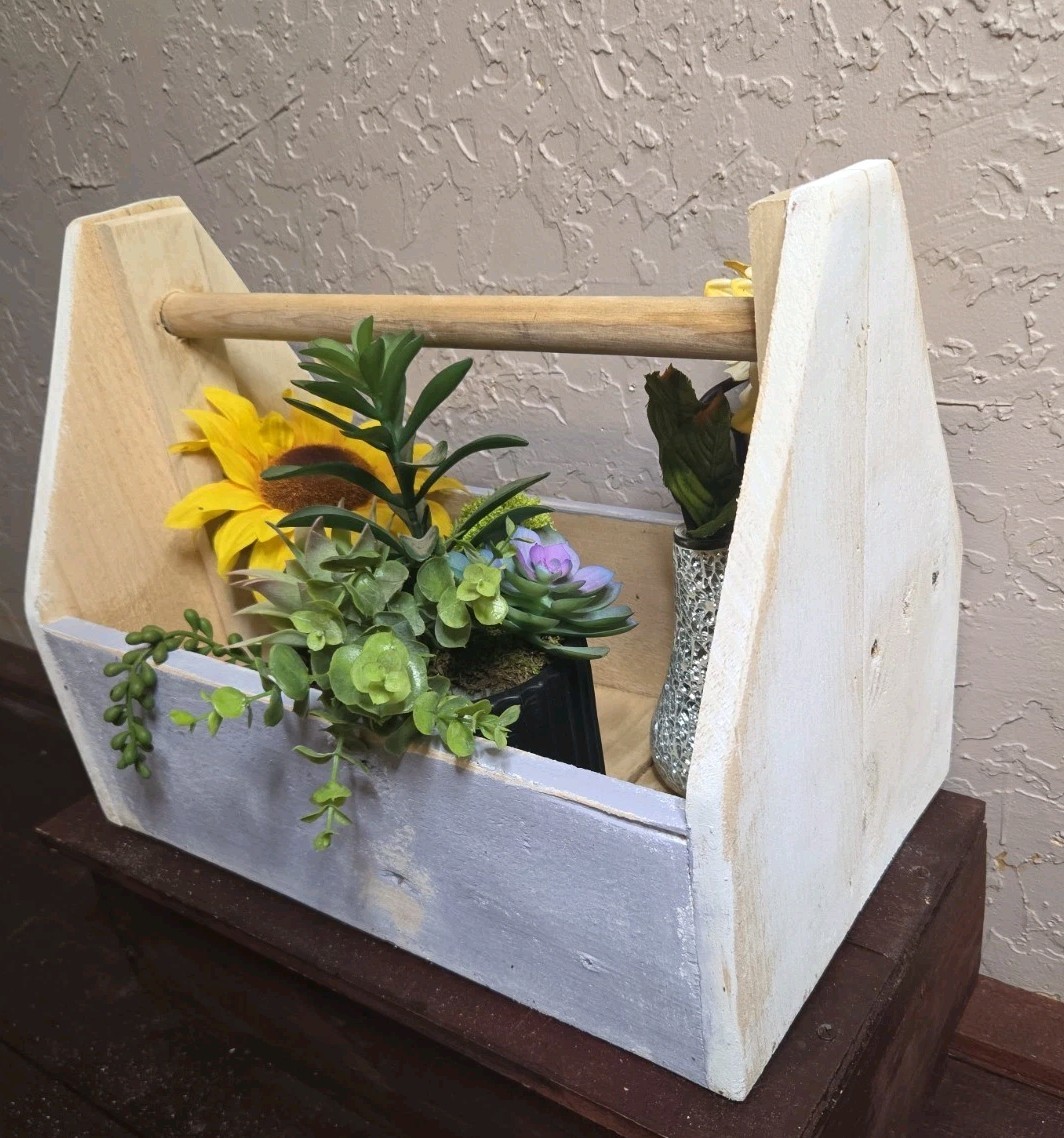 Reclaimed Wood Garden, Tool Caddy Tote Box Farmhouse Decor Or Use NICE 17x10x13″