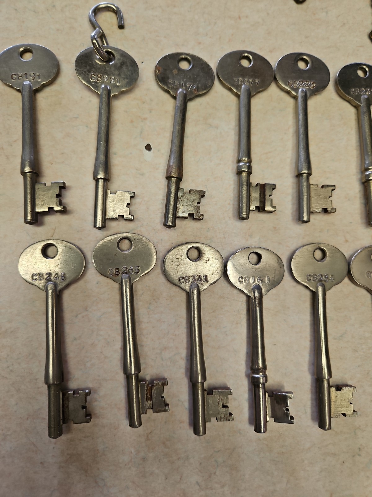 Lot Of Over 90 Vintage Keys Skeleton Clock Padlock and More Yale Cole Rockford