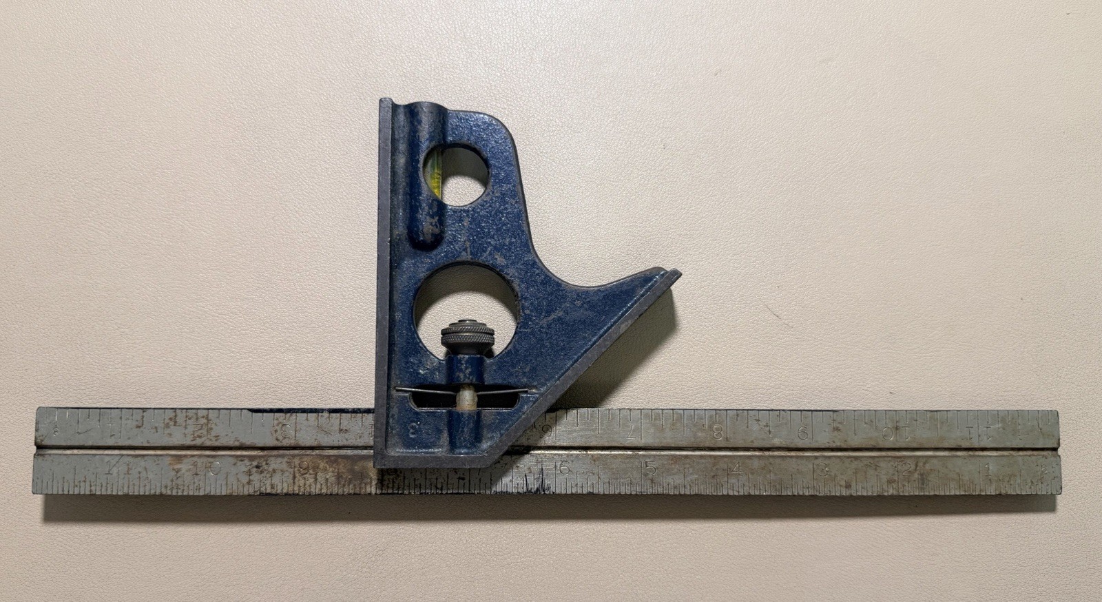 VINTAGE STANLEY NO. 122 12″ COMBINATION SQUARE W LEVEL – GC – USA