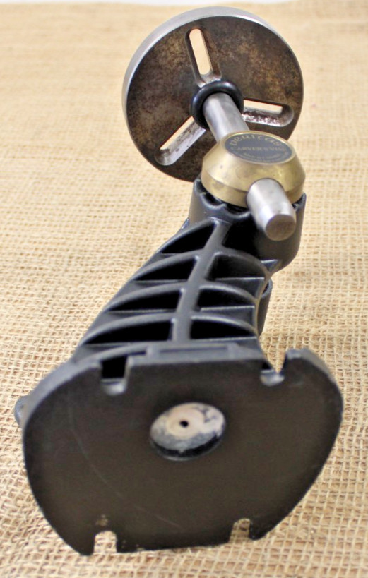 Veritas Carvers Vise Adjustable Carving Engraving Woodworking Tool Clamp Canada