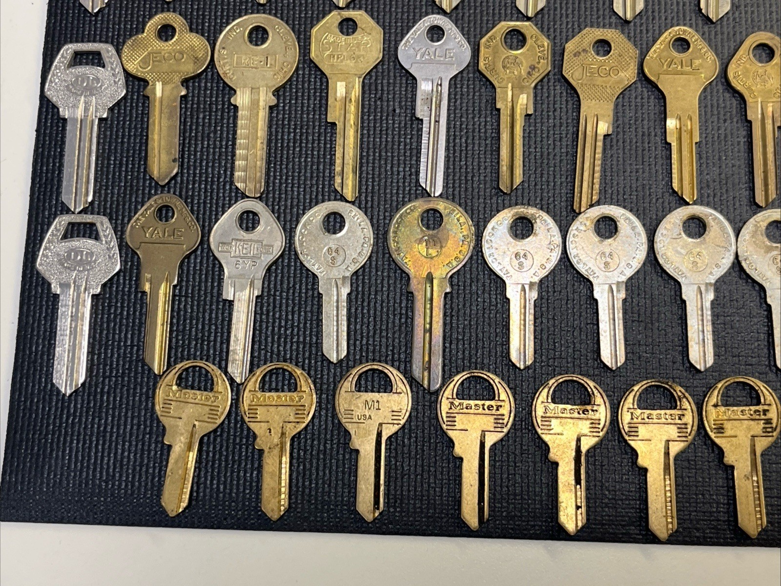 Vintage Uncut Yale Blank Keys, Keil, Junior, Security, Flat – Lot of 129