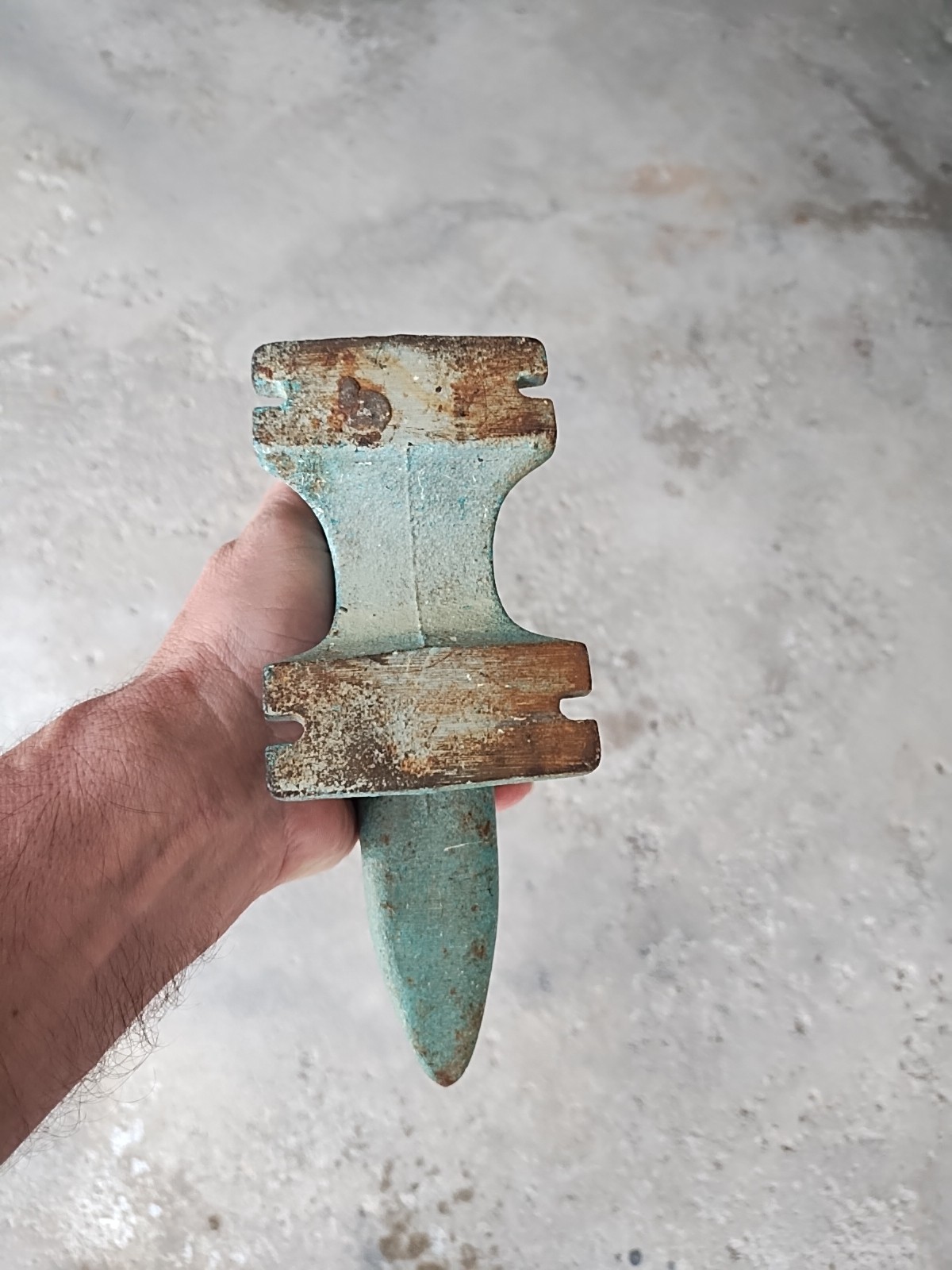 7lb 6oz ANVIL 8.5″ Cast Iron Bench Blue Green Light Torquoise