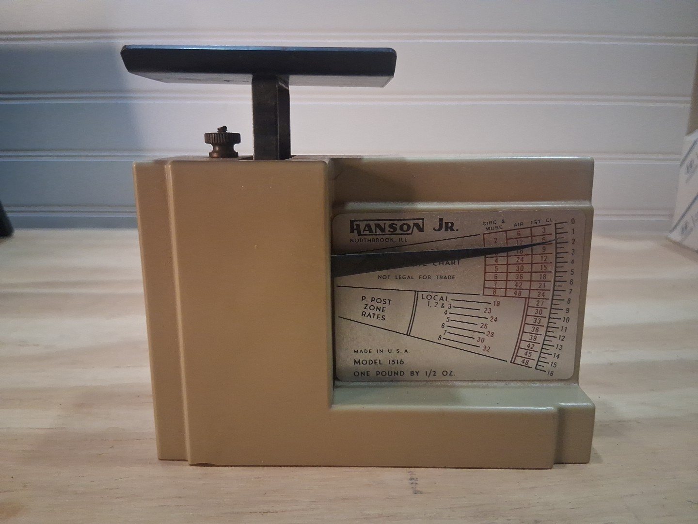 Vintage 1953 Hanson Jr Postal Scale Model 1516 One pound by 1/2 Oz