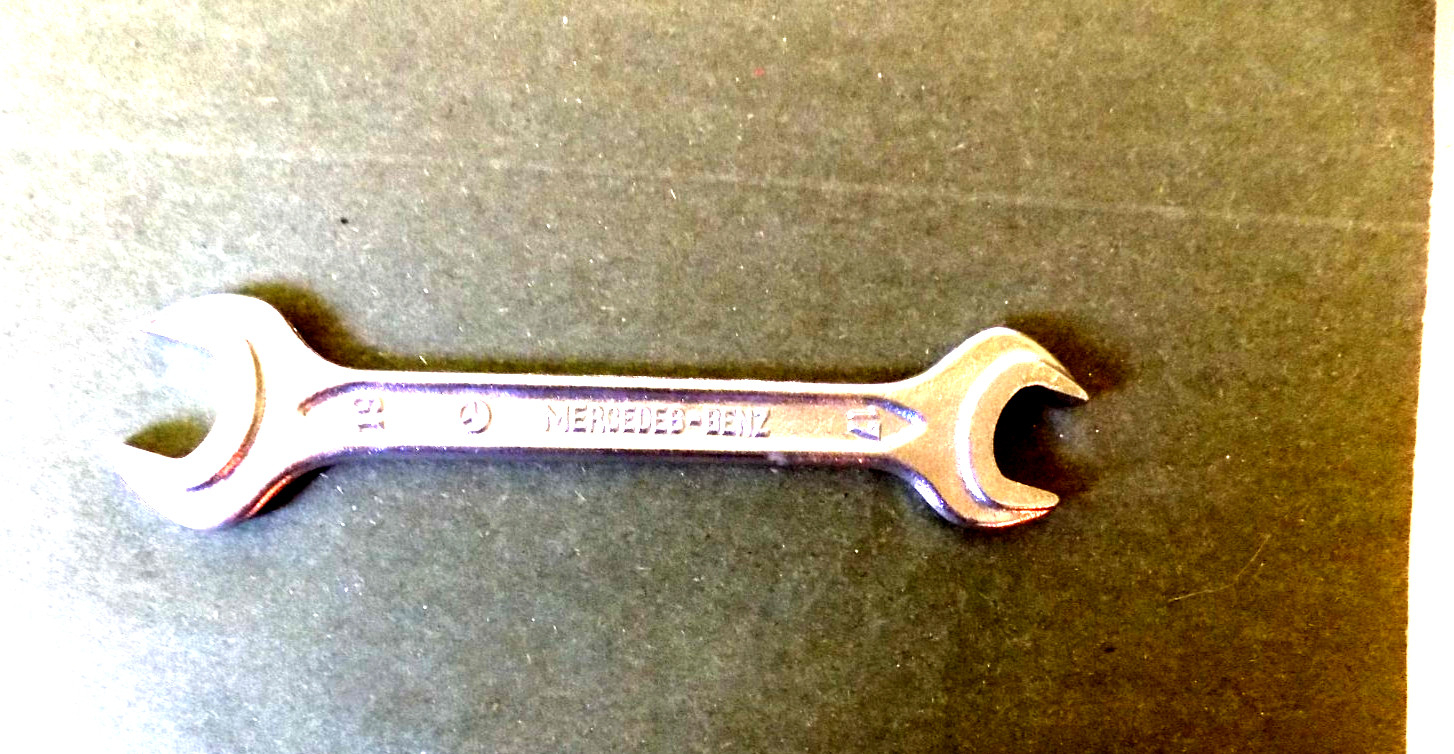 1 Mercedes-Benz Double Open End Wrench 19mm & 17mm Din 895 Heyco h 280 SL 280