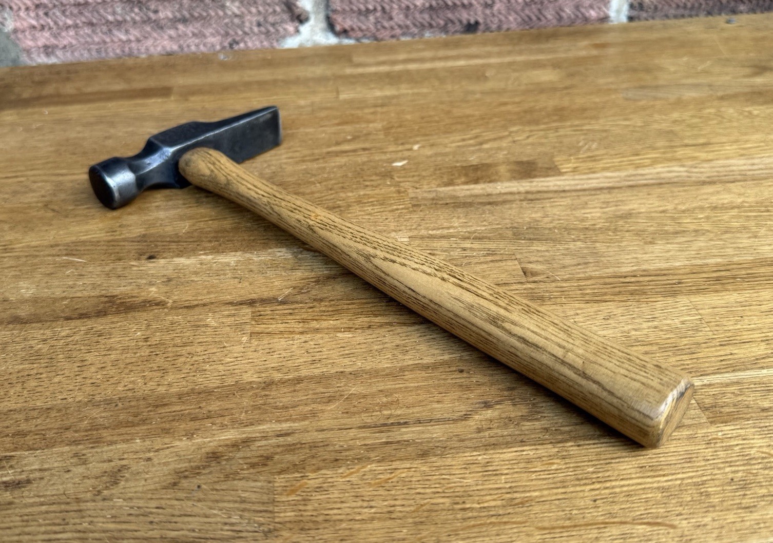 Vintage 10oz I&H Sorby Joiners Tinsmiths Hammer Cross Pein Chipping Old Tool