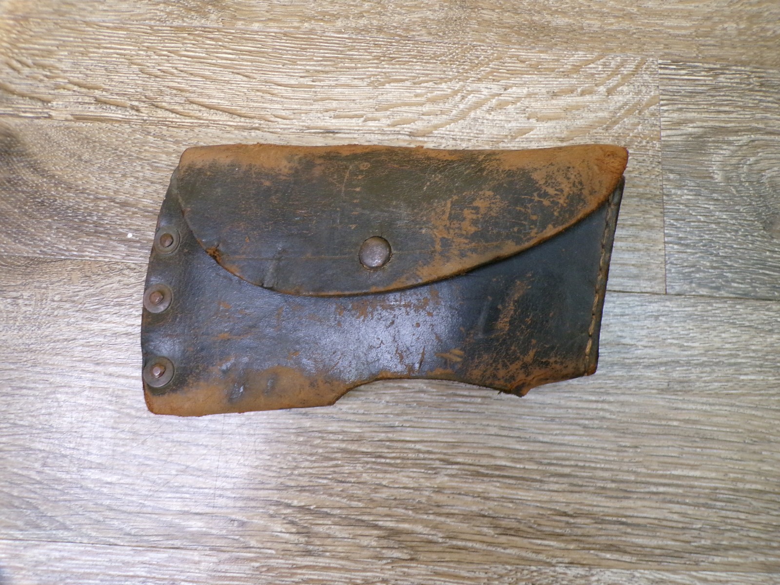 Vintage Single Bit Camp Axe Hatchet with Leather Sheath 14″ Long