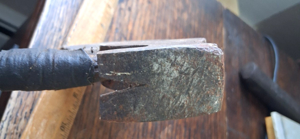 VTG #2 Buhl & Sons Co? Carpenters Hammer Claw Hatchet Axe Head 2 lbs. w/Handle