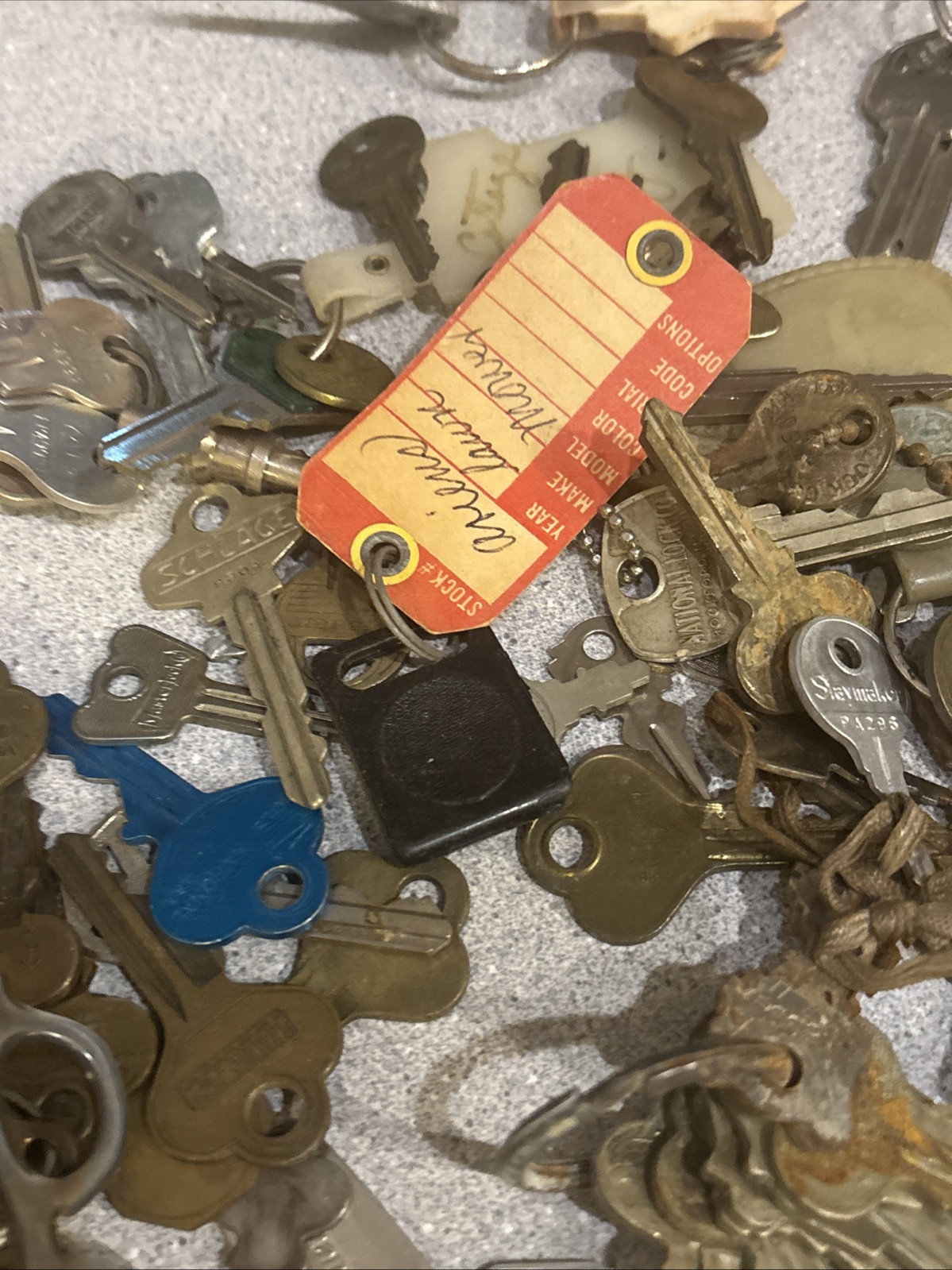 Lot of 200+ Misc Key Lot Ford GM Master Yale Schlage National Curtis Arctic Cat