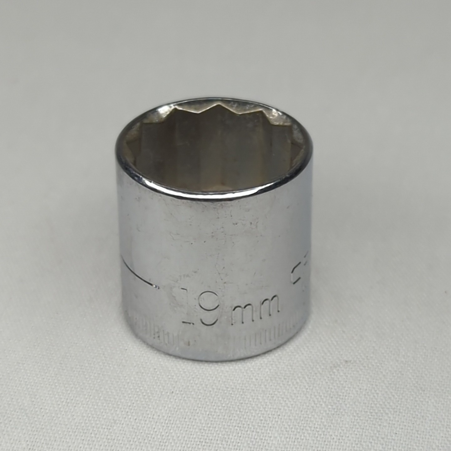 Craftsman 19mm Metric 3/8″ Drive 12 Point G Series Socket 44308 USA