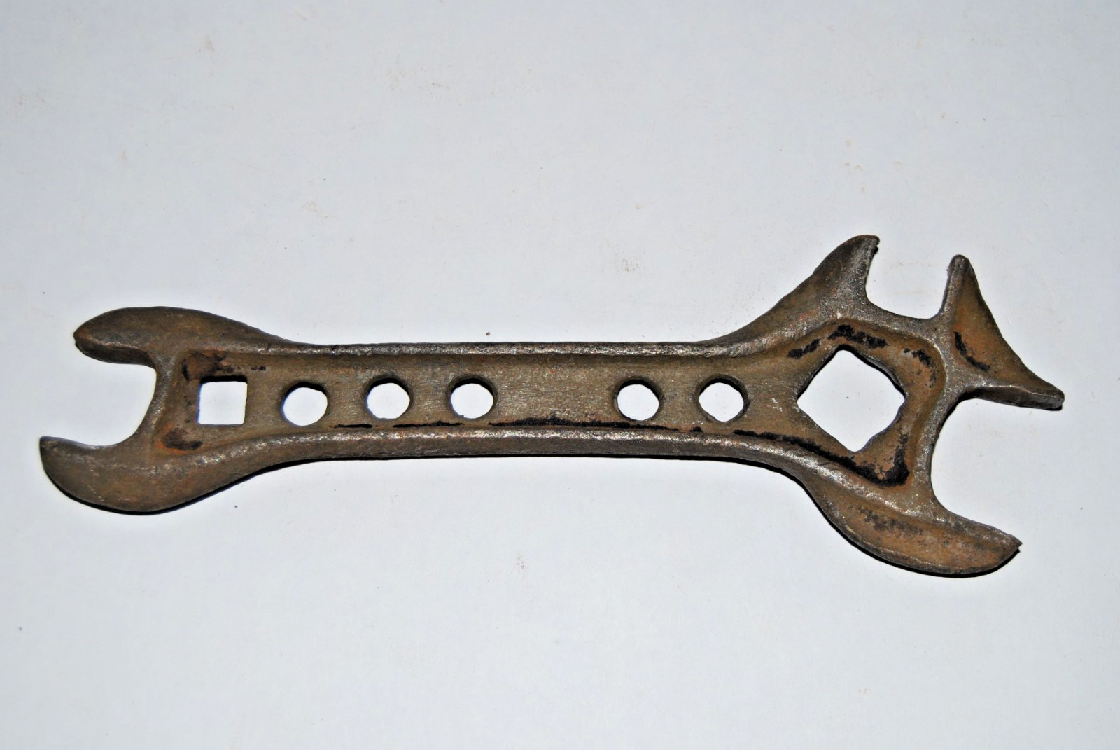 Antique Farm Implement Wrench Lot 5pc – IHC 1609 Tiger S.D. Bateman R121 Mower