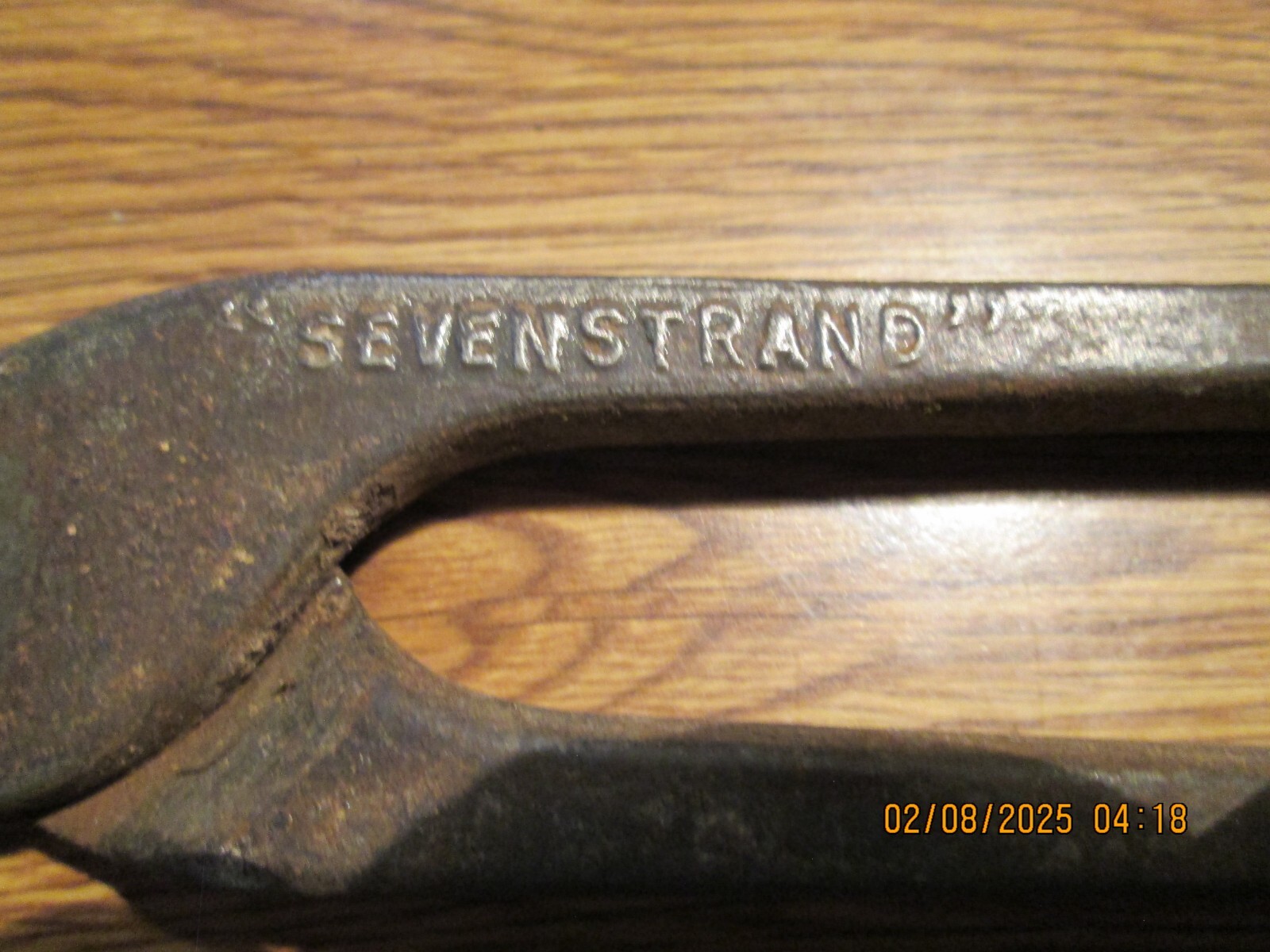 VINTAGE SEVENSTRAND 8 IN. FISHING SWIVEL CRIMPING TOOL.