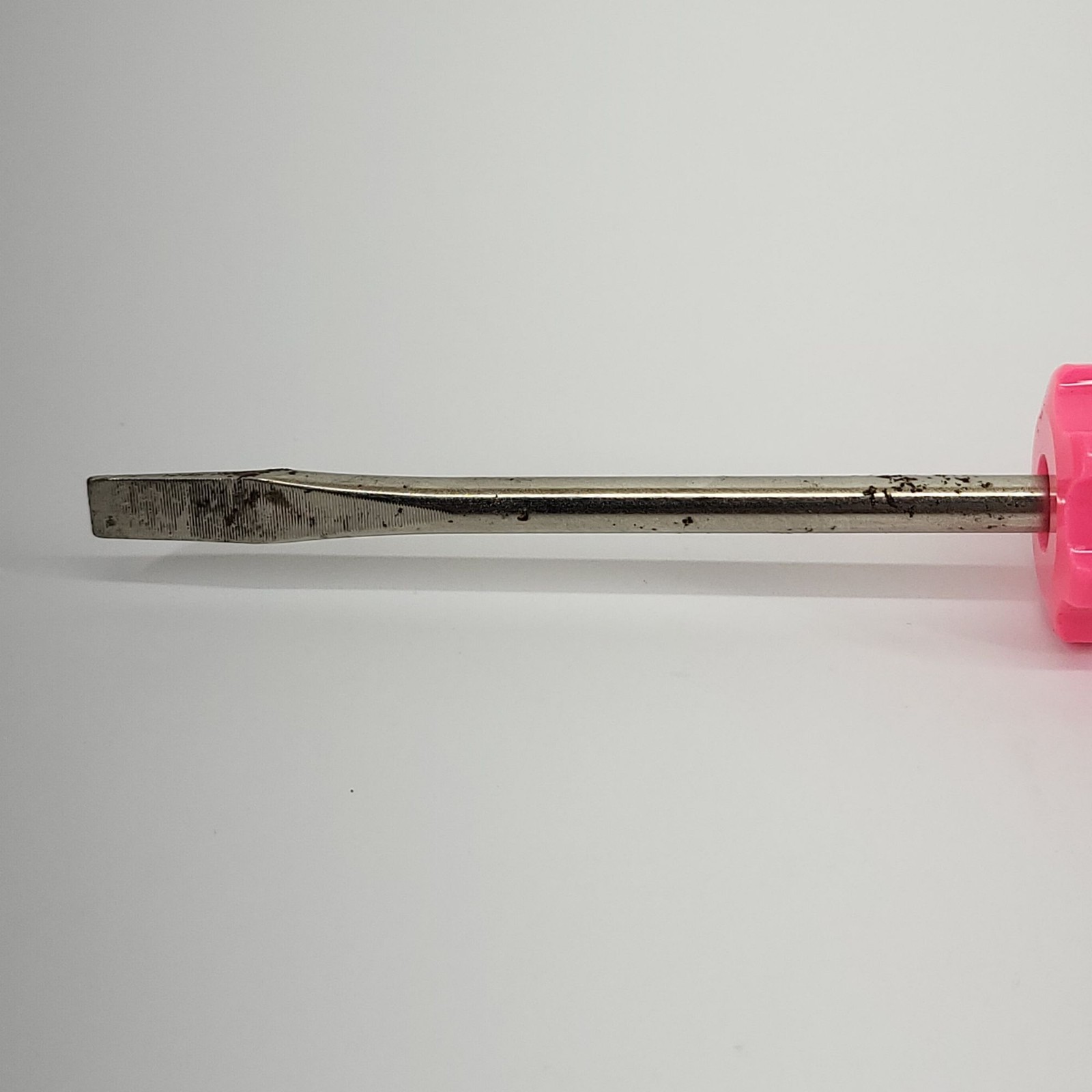 STANLEY Hi-Glow Neon Pink Flat Head Slotted Screwdriver USA