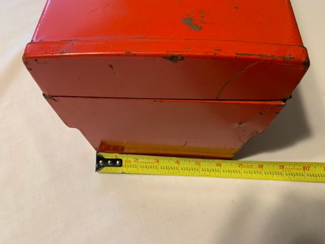 Vintage Belknap Cyclone Red Toolbox w/Red Tray – 6-1/2″ x 7-1/2″ x 19″