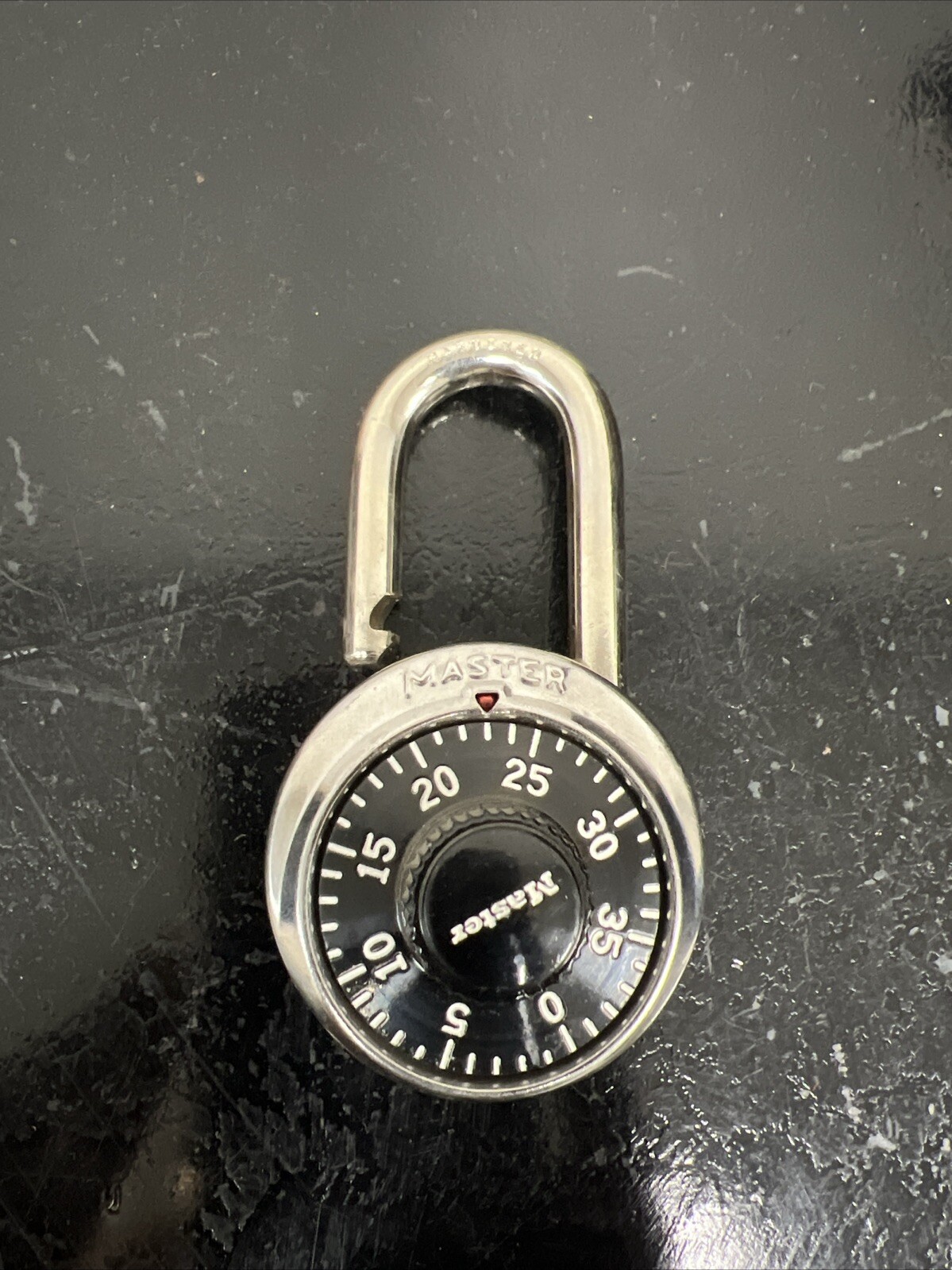2” Master Lock 1525 Combination Padlock V-15 w/combination