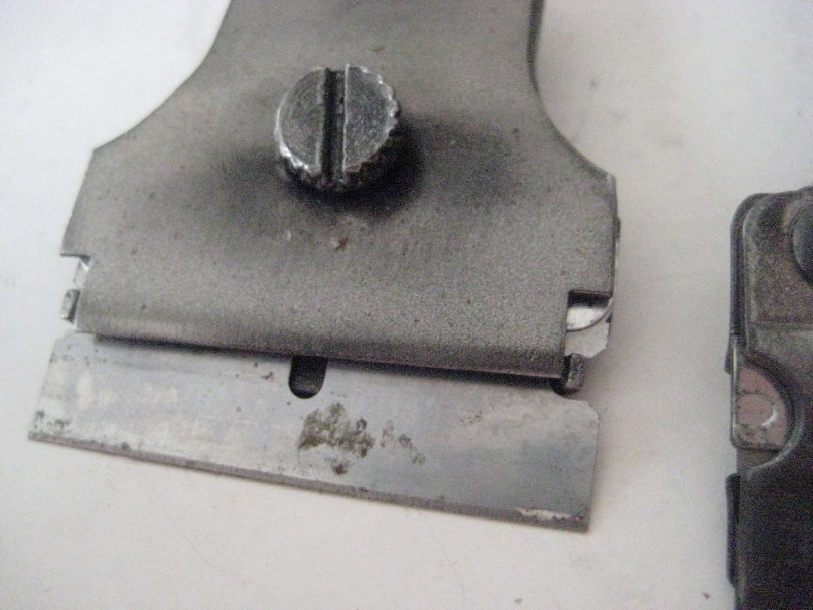 Vintage Lisle & Unknown Maker Razor Blade Scrapers USA Good Used Condition