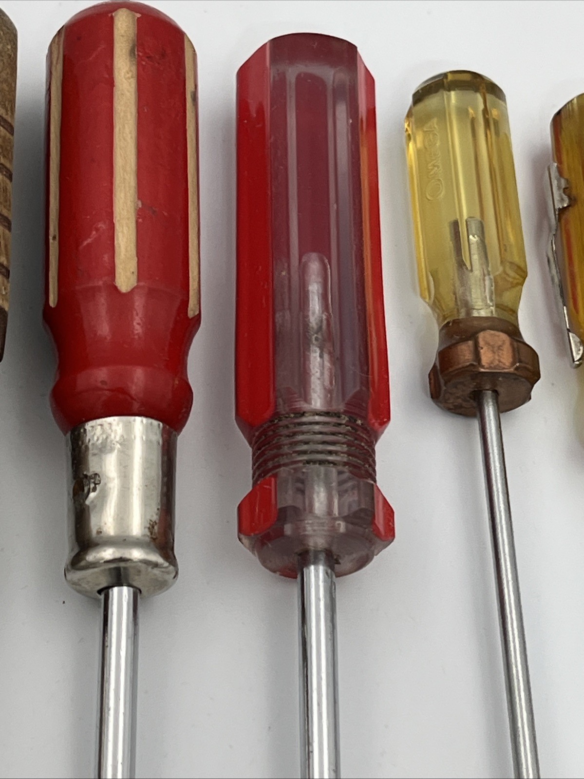 Vintage Lot Of 9 Screwdrivers Stanley Omega Unbranded 3 Phillips Head 6 Flathead