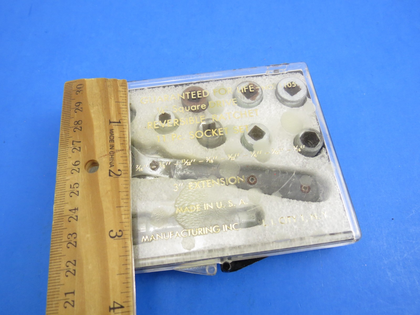 VINTAGE ORIGINAL GM CO. #1105 1/4″ REVERSIBLE RATCHET 11 Pc. SOCKET SET