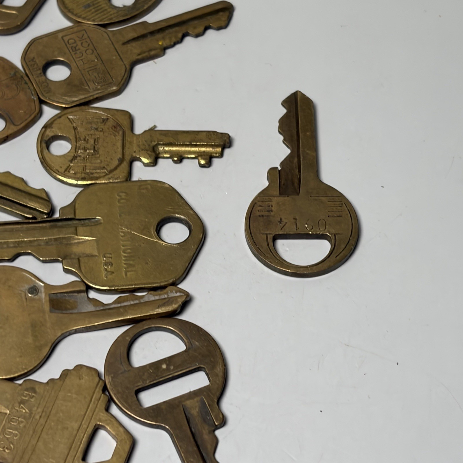 Lot of 25+ Decorative Keys Unique Mixed Styles Craft Repurpose Jewelry Brass