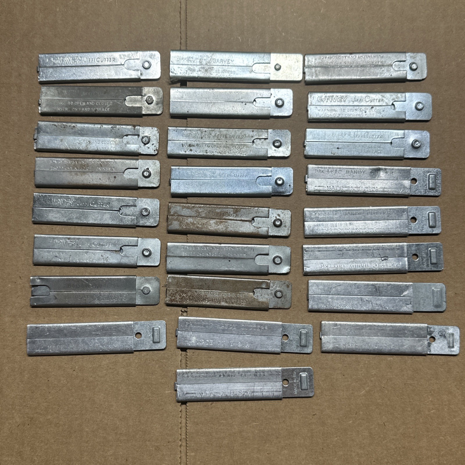 25 Vintage Pacific Handy, Jiffi Cutter Garvey Corp, Misc Retractable Box Cutters