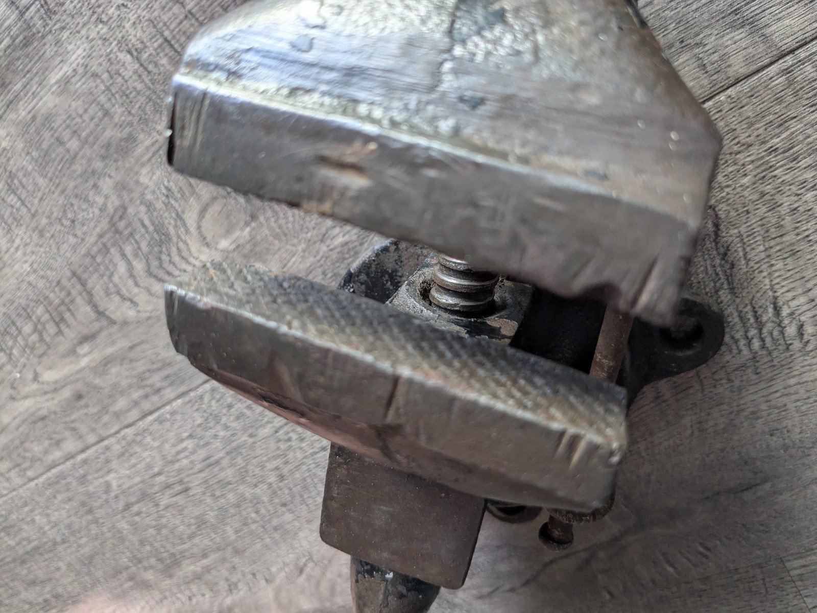 Vintage AMERICAN SCALE CO. #20 Swivel Bench Vise & Anvil 3” Jaws 10 lb