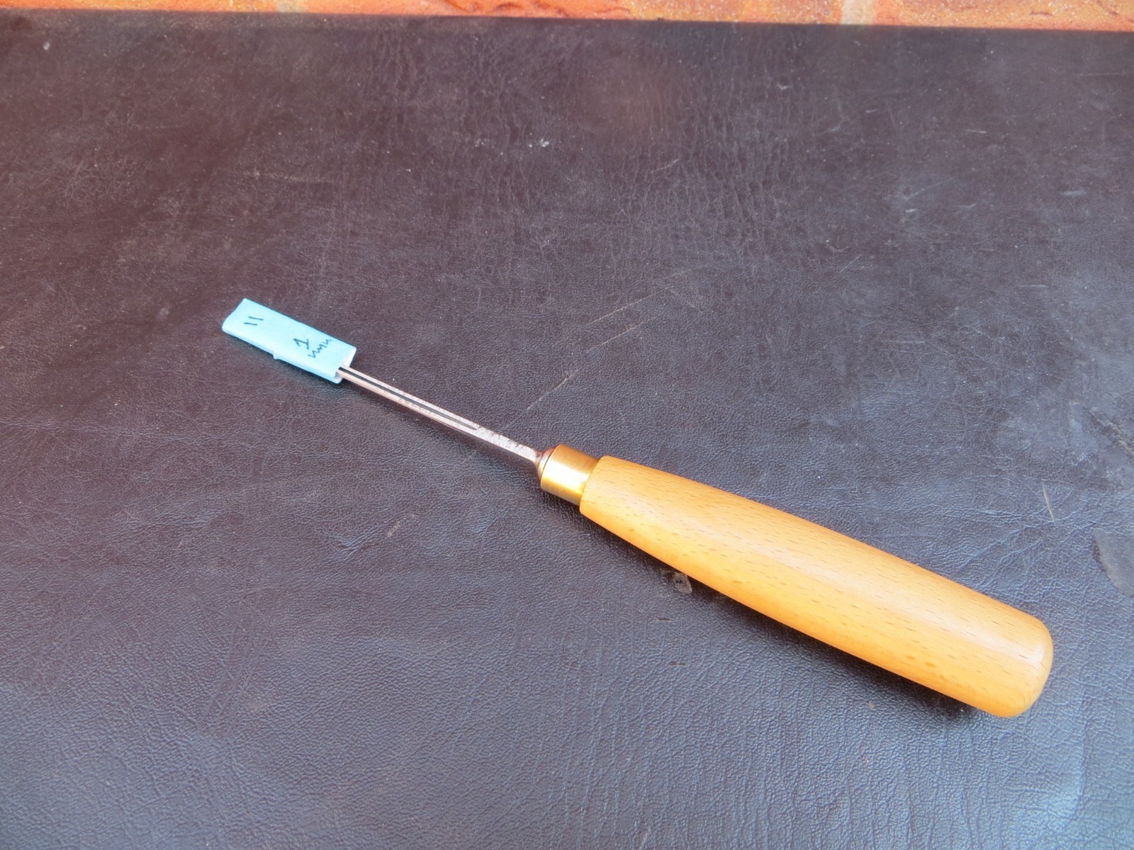 Vintage Ashley Iles Carving Gouge – Sweep 11, 1 mm Wide (Ready To Use)