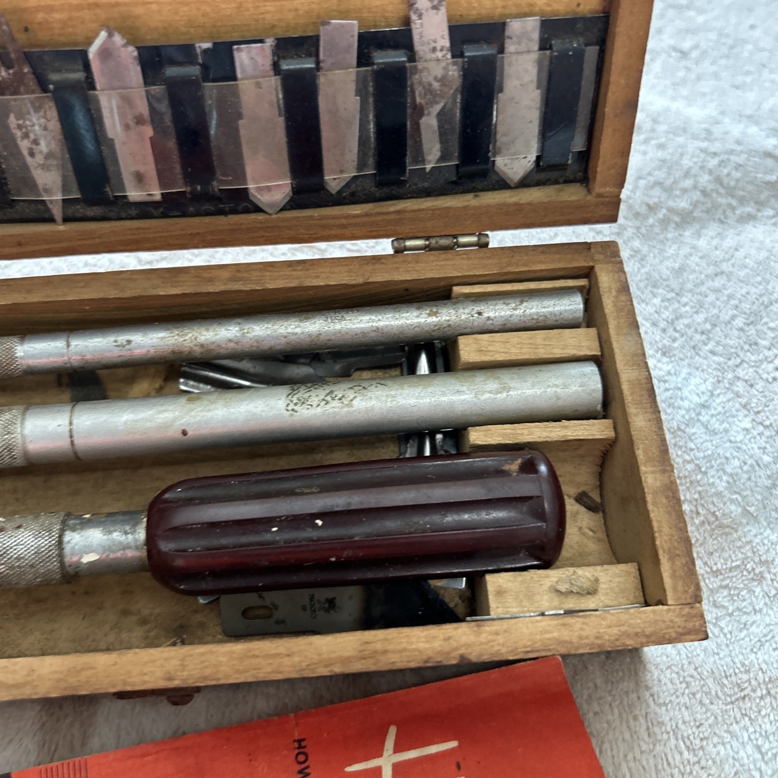 Vintage 1970’s X-ACTO No.82 Knife Chest Blades & 3 Handles