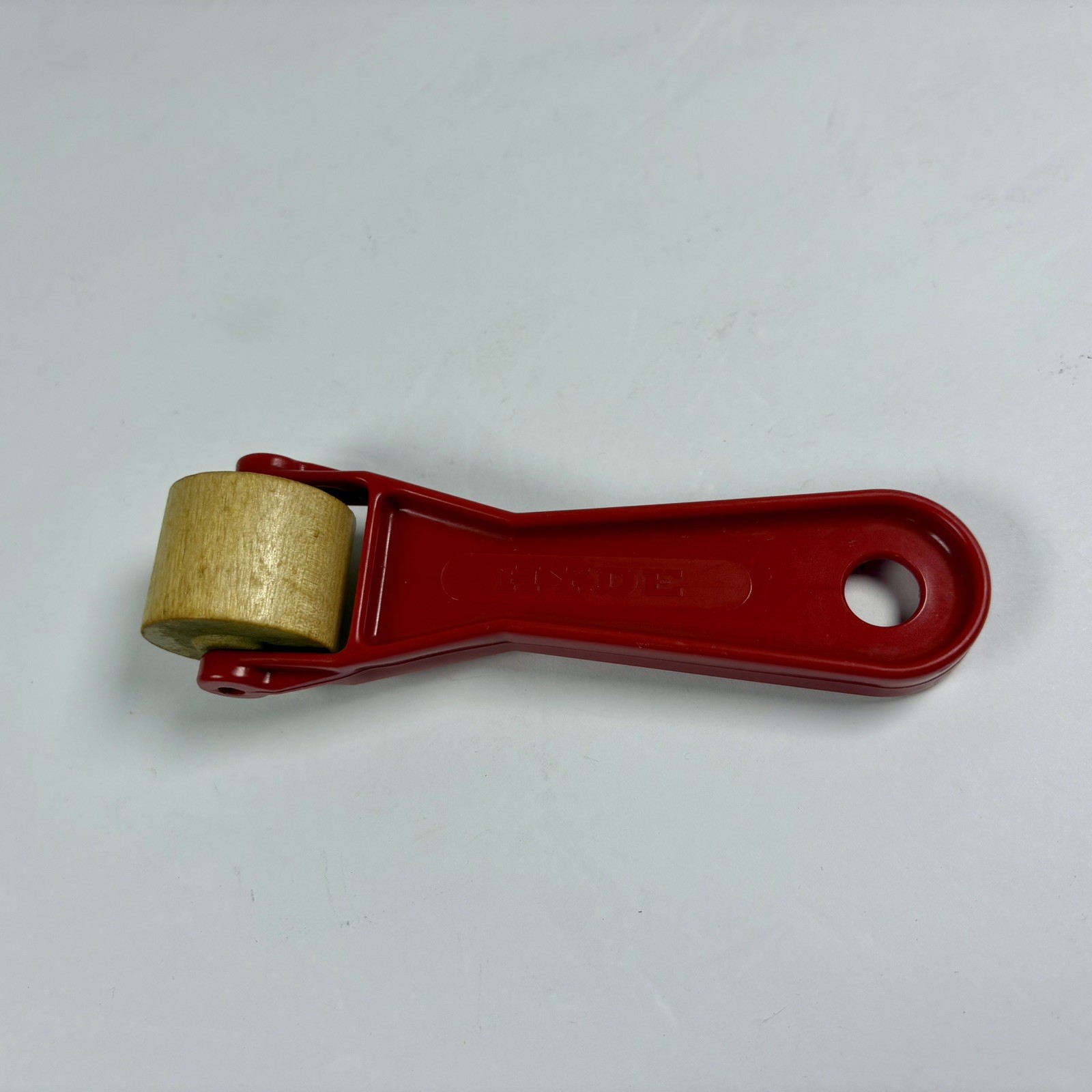 Vintage HYDE 1” Red Plastic w/Wood Wallpaper Seam Roller Crafting EUC HTF