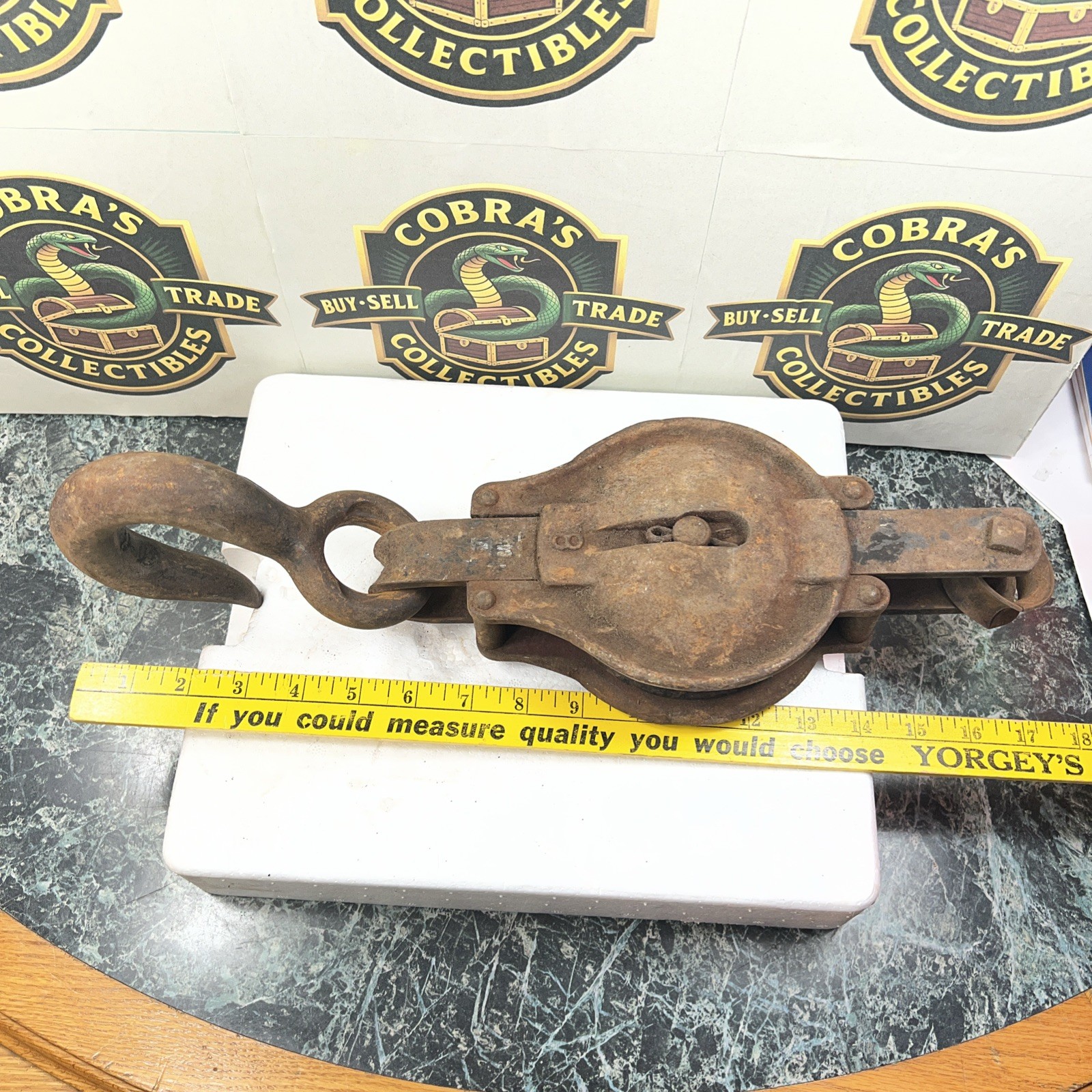 Vintage Old Pulley Tool Iron Hook Steel Farm Industrial Work Shop Barn Garage E