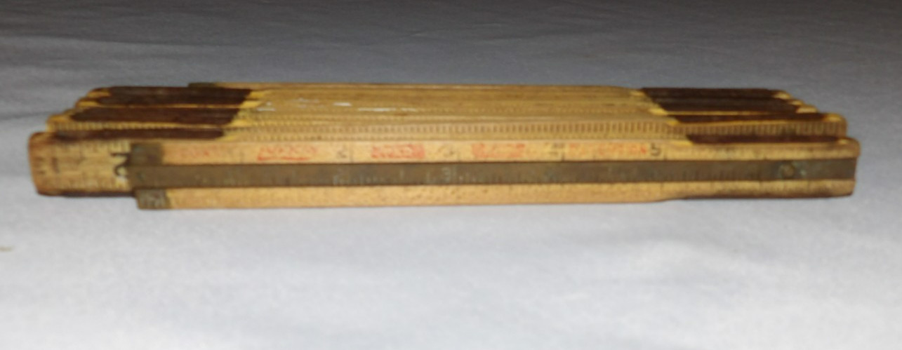 Vintage LUFKIN Wood Folding RULER Measures 72″ Long