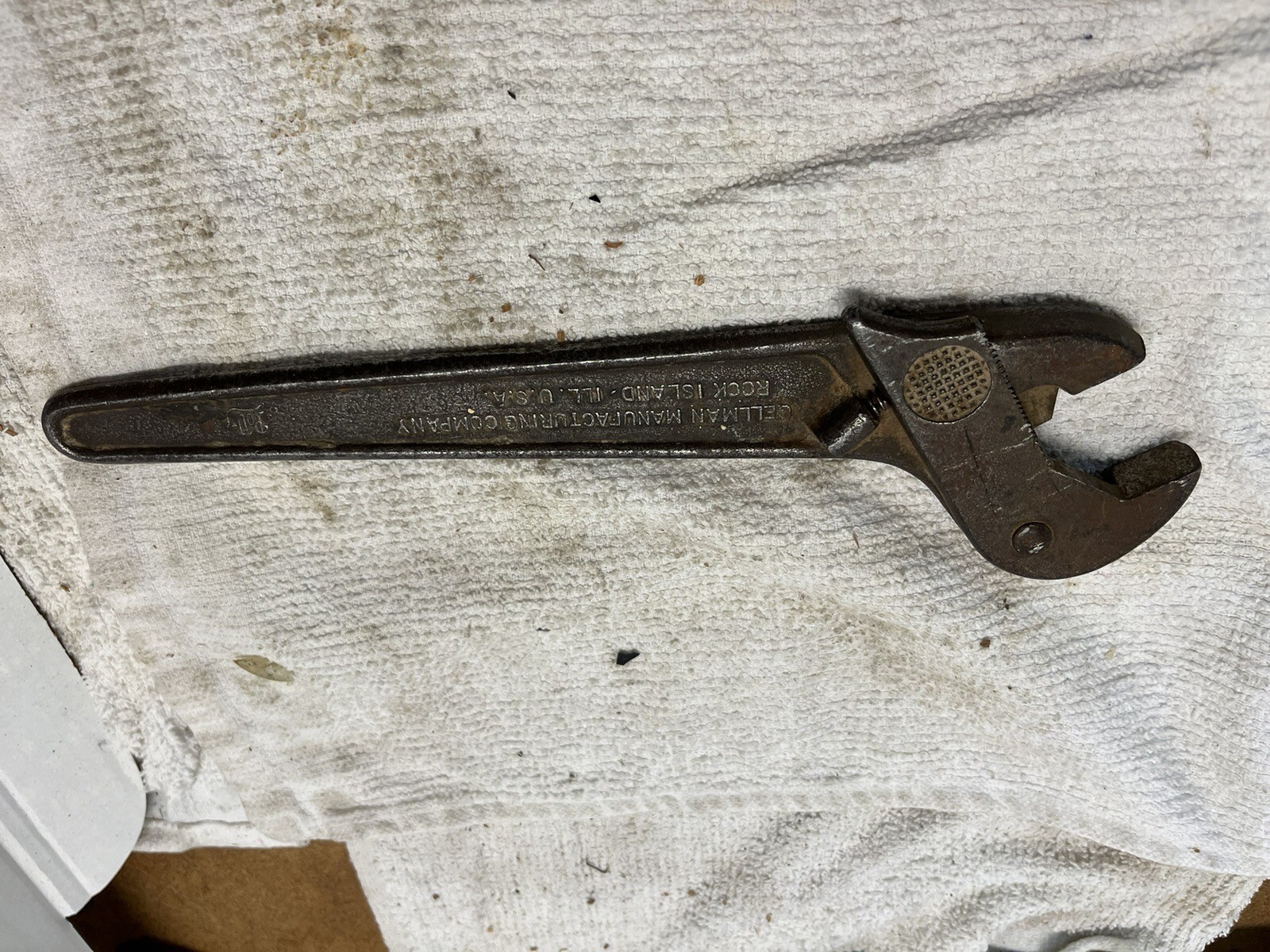 GELLMAN WRENCH CORP., 12″ No. 121, POLLY Wrench, Pat’d April 17, 1923,