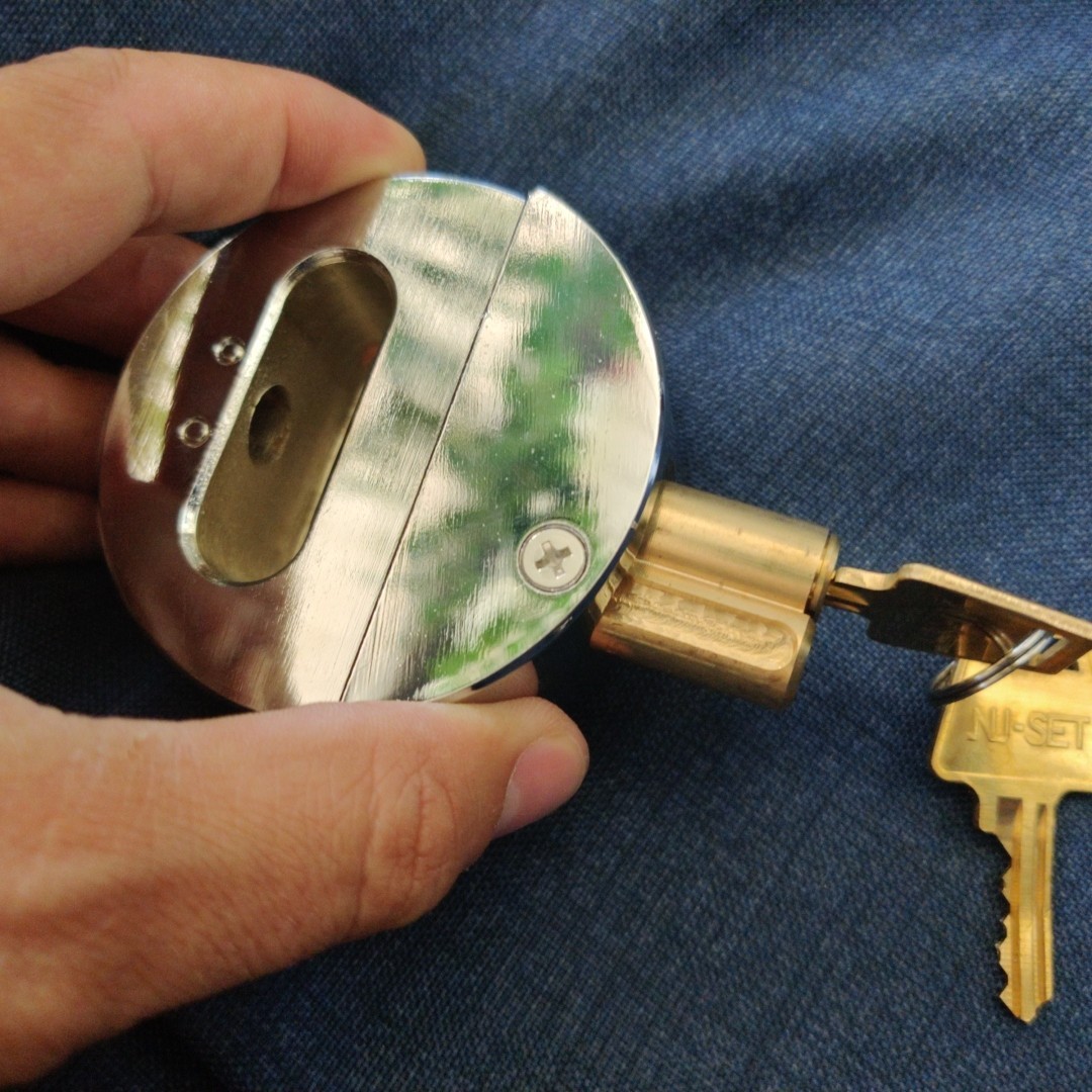 NU-SET 2-7/8 Inch Heavy Duty Solid Steel Hockey Puck Padlock with Hardened