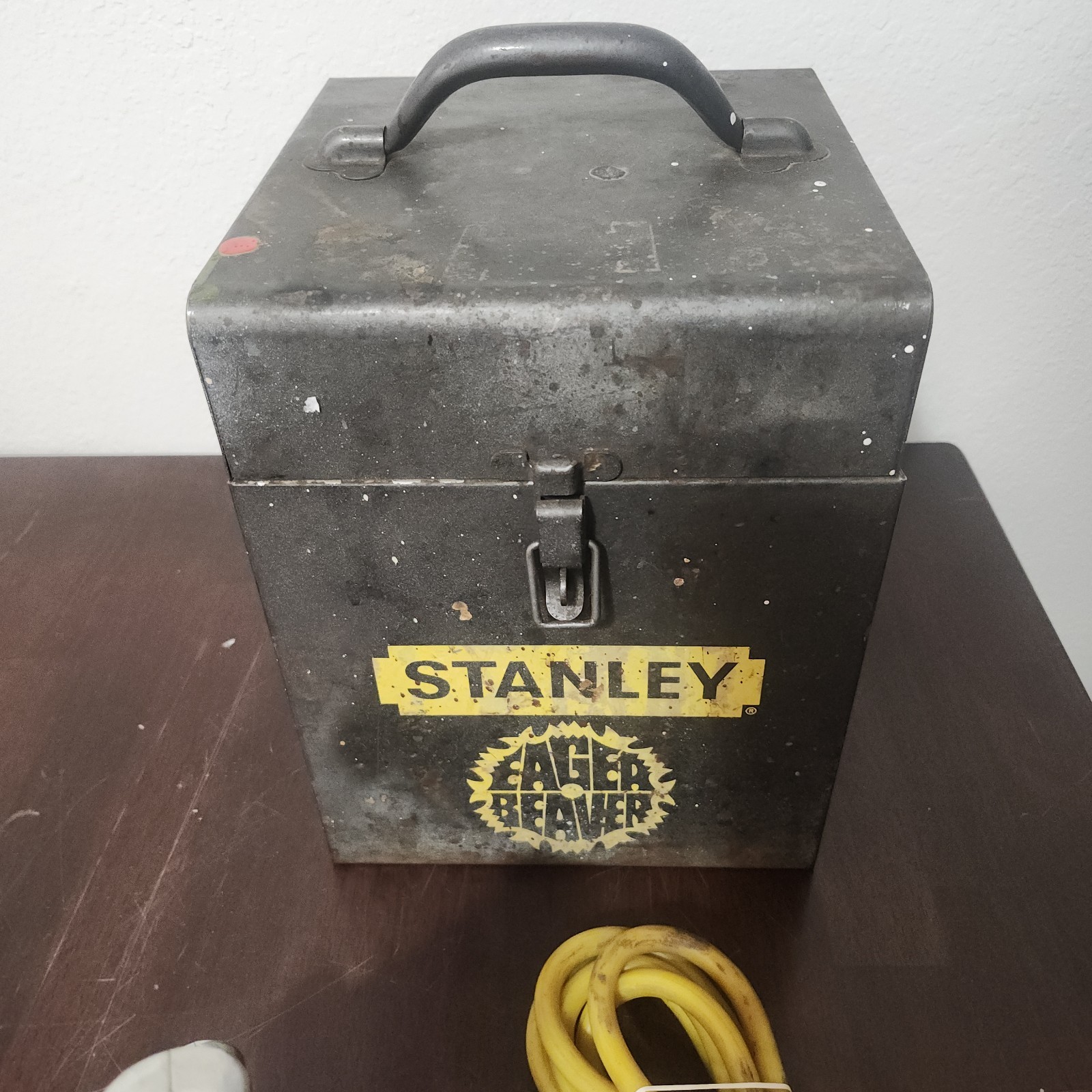 Stanley Eager Beaver 4 1/4″ Circular Saw .01 W/ Metal Box 90250 HD