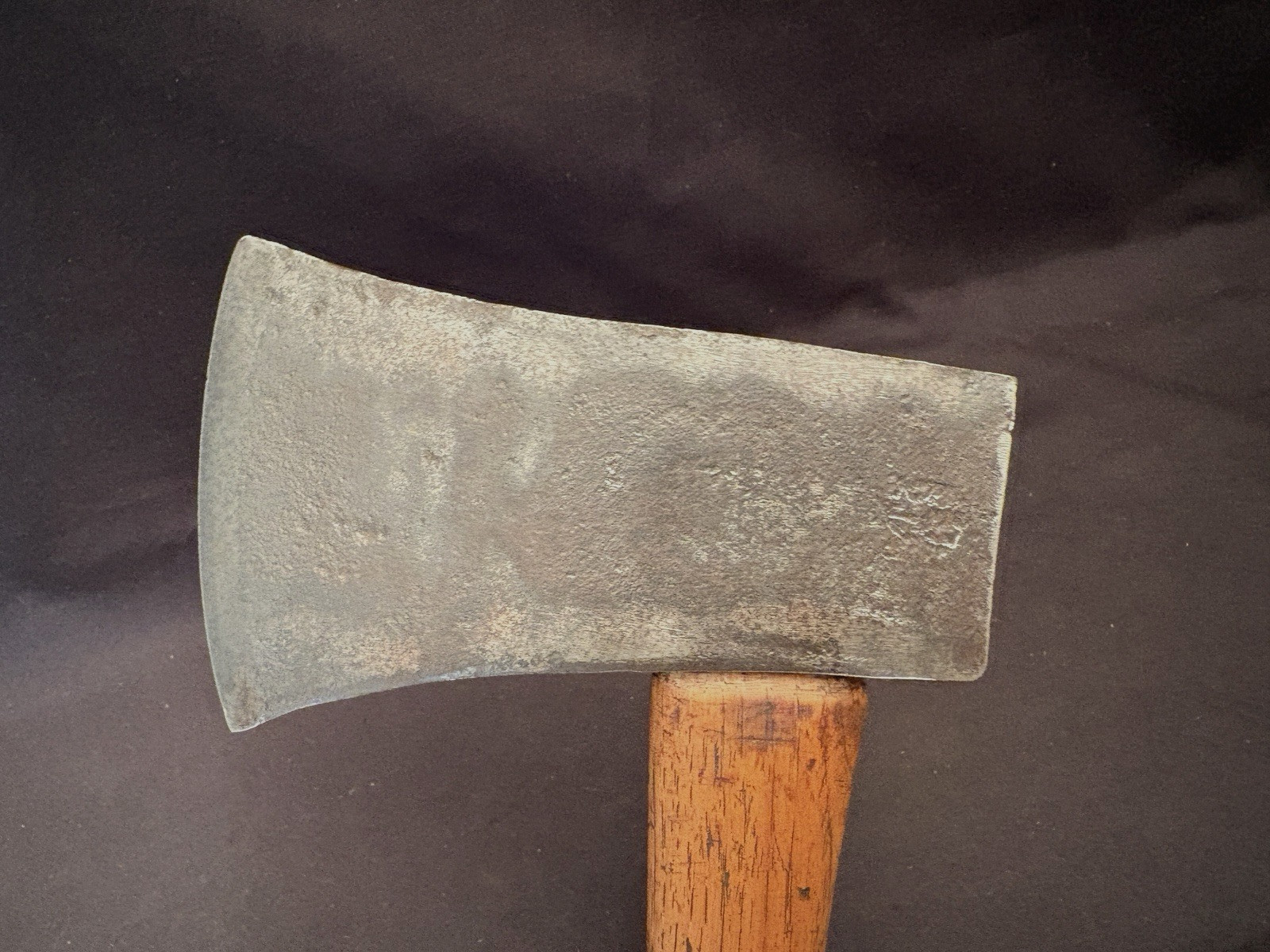 Large Heavy-Duty 26 oz Single Bit 16 1/2″ Unmarked Camp Axe/Hatchet Worth-a-Look