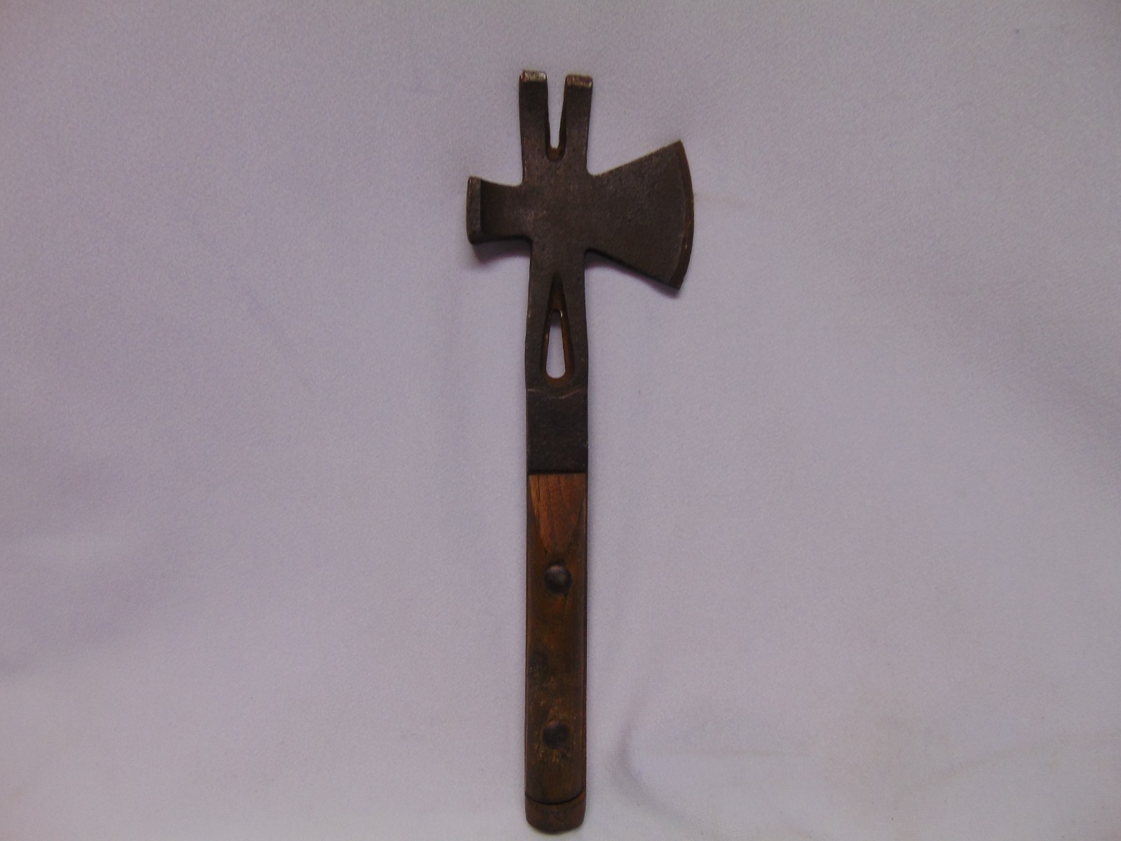 vintage Tomahawk Axe hatchet from West Germany 11.75″ x 3.75″ wooden handle