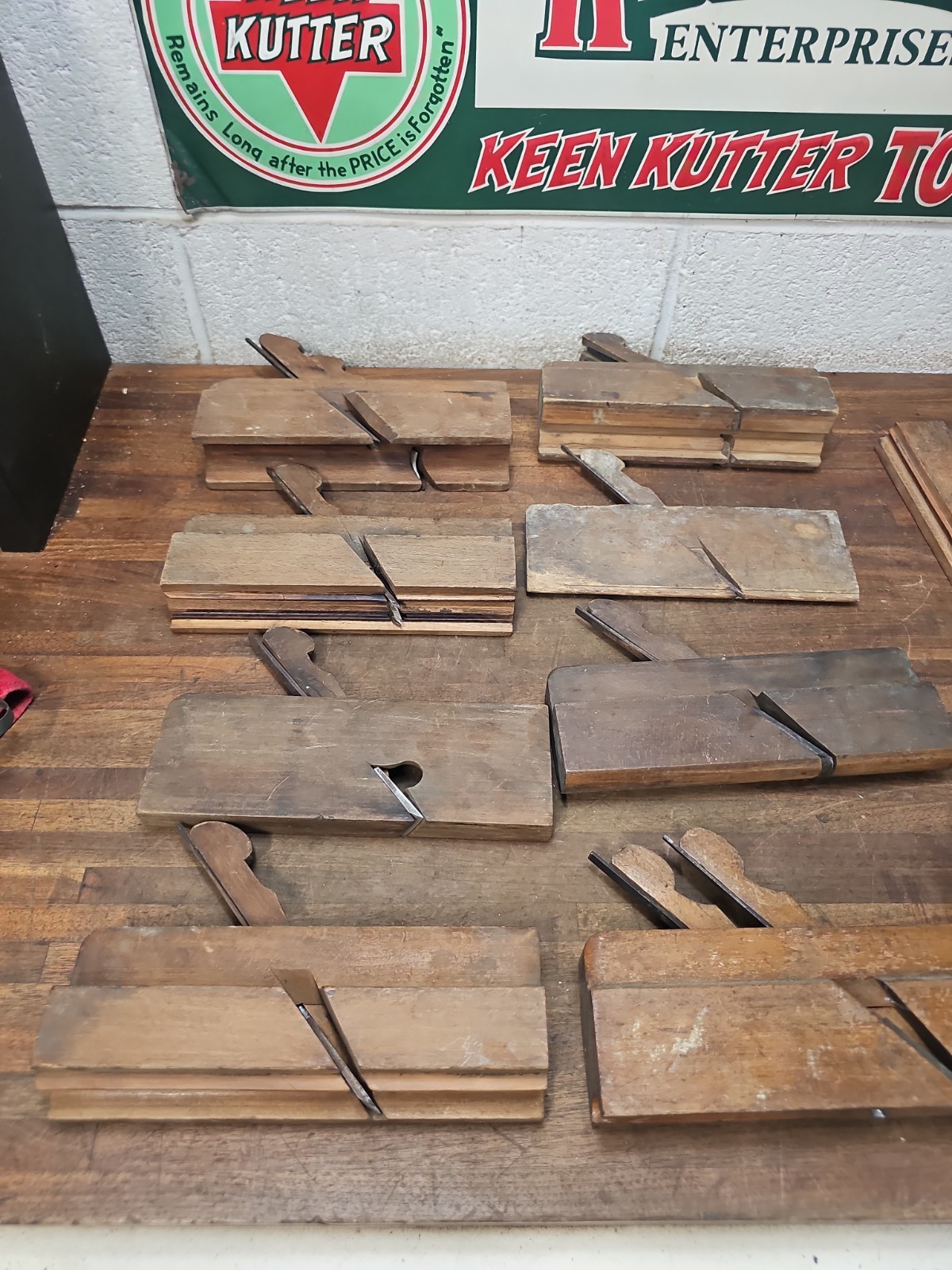 P85- 10 Antique Wood Molding Planes
