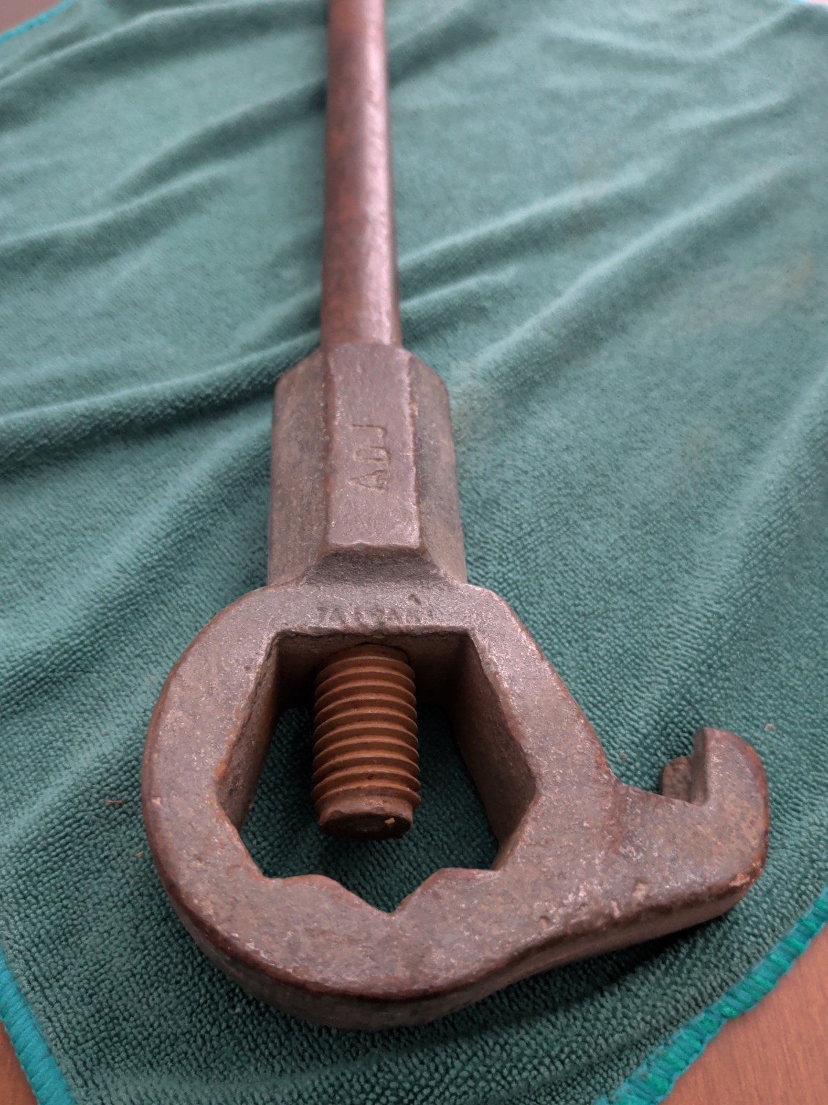 Vintage American Darling Adjustable Fire Hydrant Wrench Utility Water Works Tool