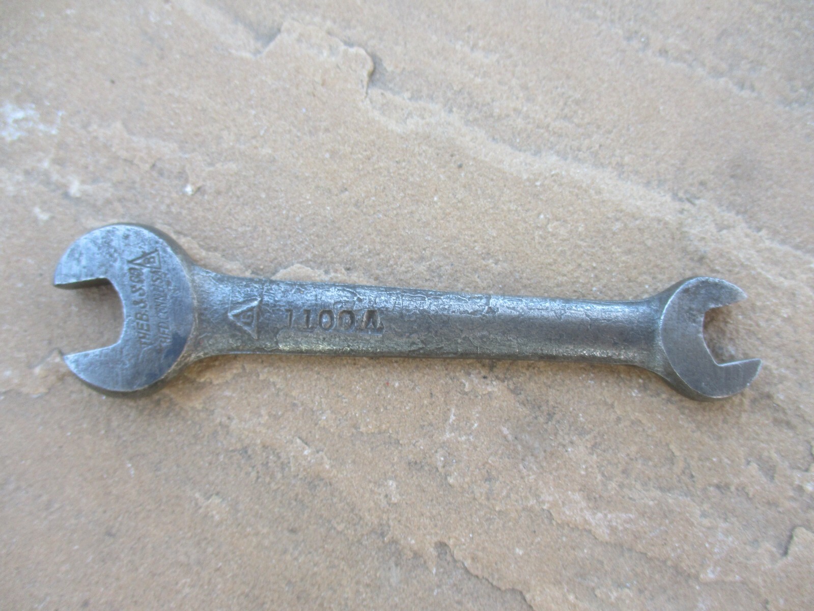 BILLINGS 1100A WRENCH 1/4″ X 3/8″ OLD SAE MARKING MARKED 1/8″ USS, MADE IN USA