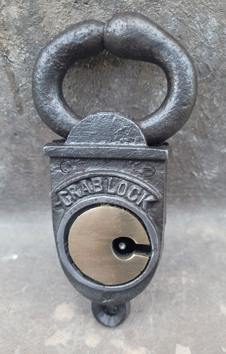 Crab Lock Iron Padlock With 2 Keys Heavy Duty 4.75″ Reproduction Working Lock