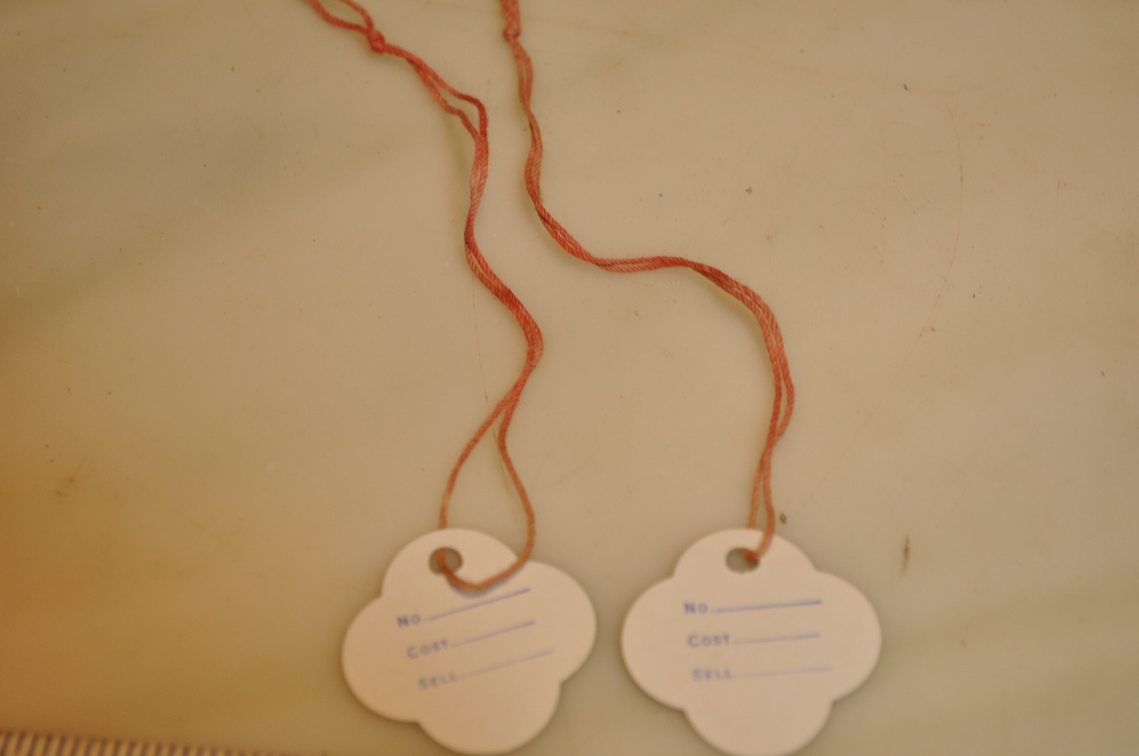Lot of 2 unused Vintage BELKNAP HARDWARE – BLUE GRASS String Tags see pics