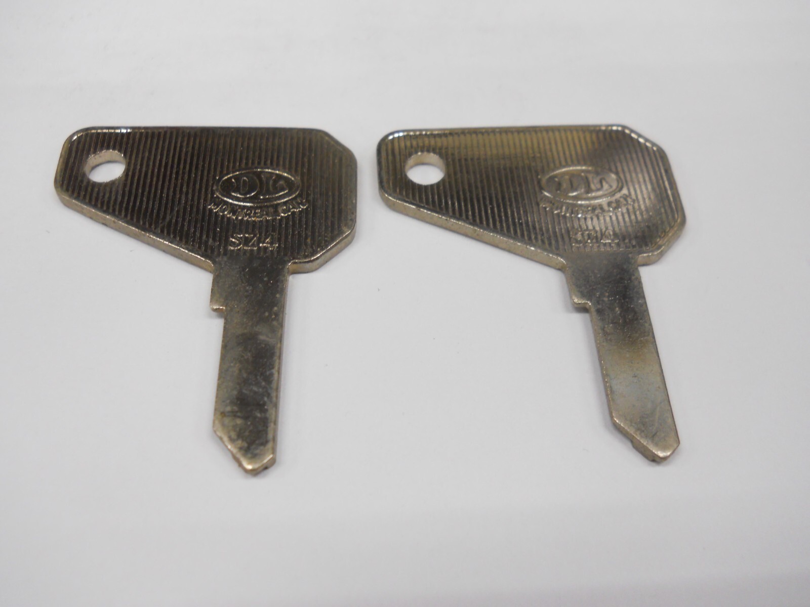 D.L. SZ4 Key Blank Fits GM Isuzu Kawasaki Suzuki ISU1 Lot of 2