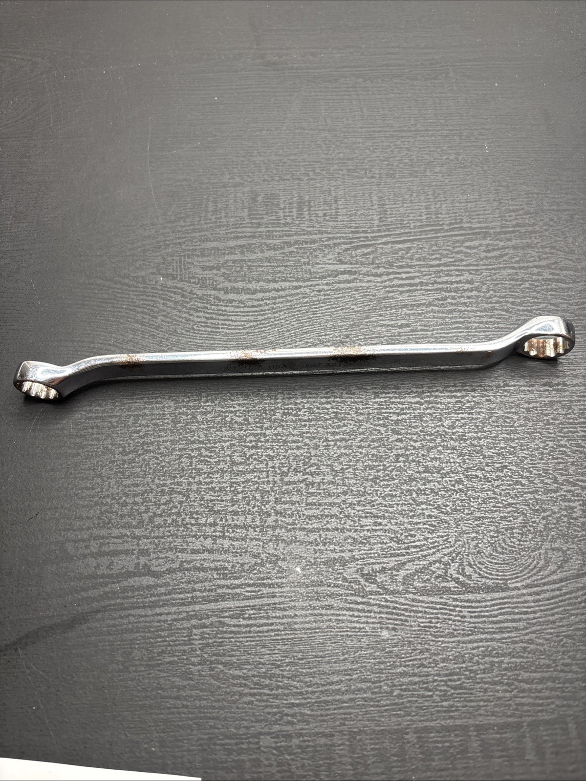 Snap On Tools USA 5/8”x 11/16” 12 Point 10° Offset Double Box End Wrench XB2022