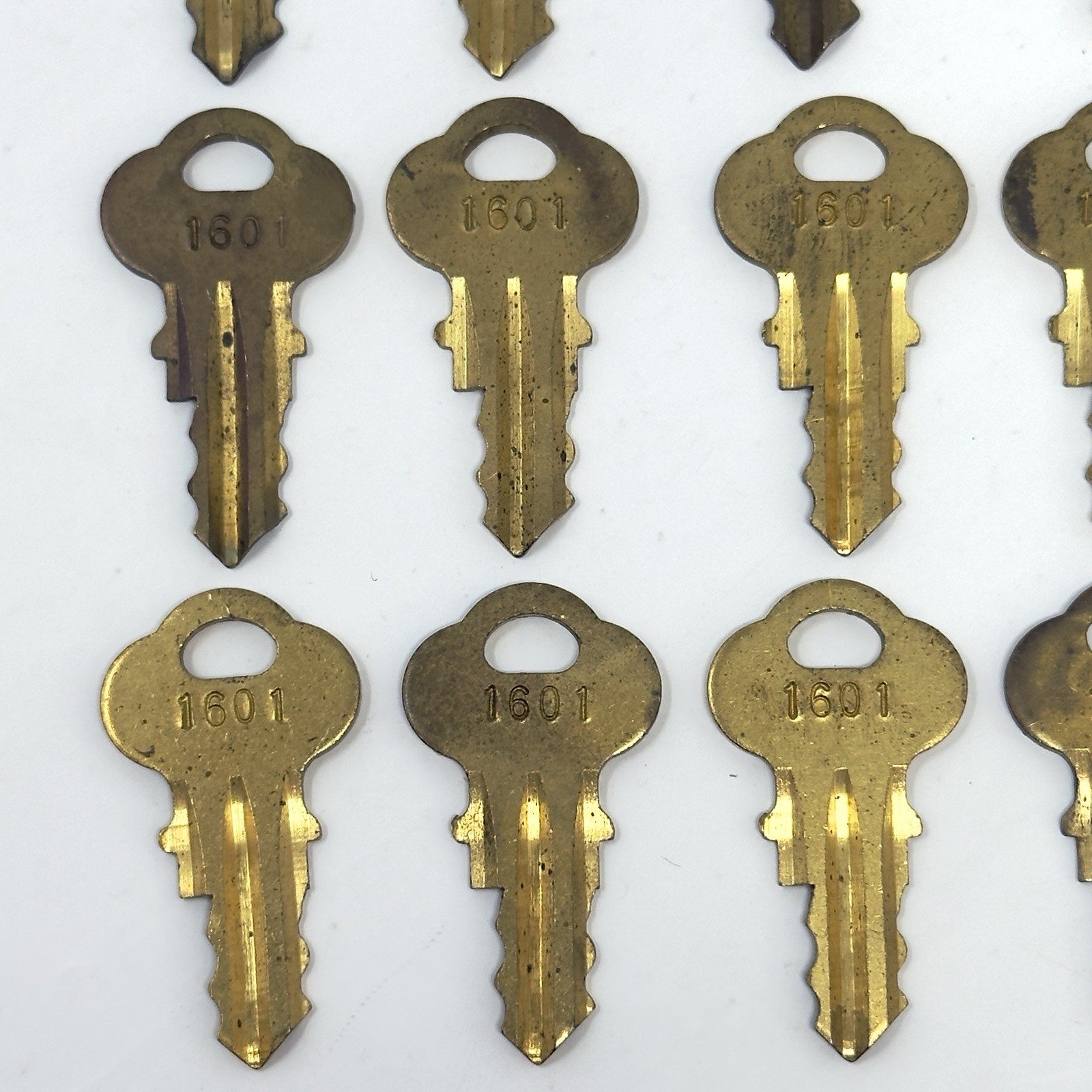 Lot of 20 Vintage Chicago Lock Co. USA #1601 Vending Machine Arcade Machine Keys
