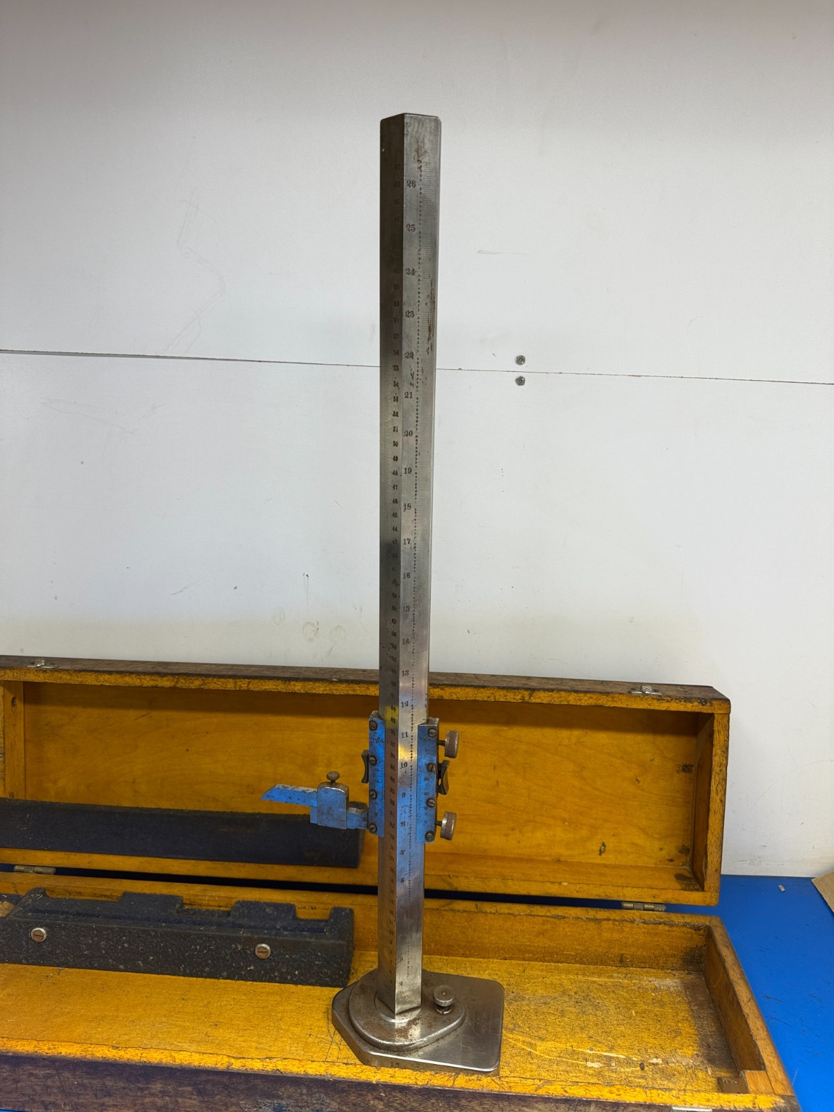 Vintage Chesterman No 369 Vernier Height Gauge 26” inches Imperial & Metric #2