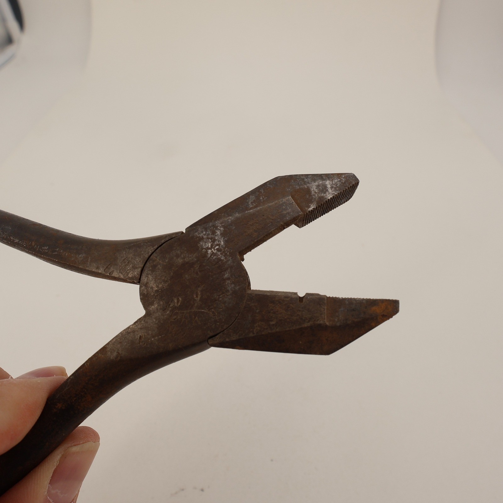 Vintage Vom Cleff & Co. Linesman Pliers 8.5″ New York Rusty