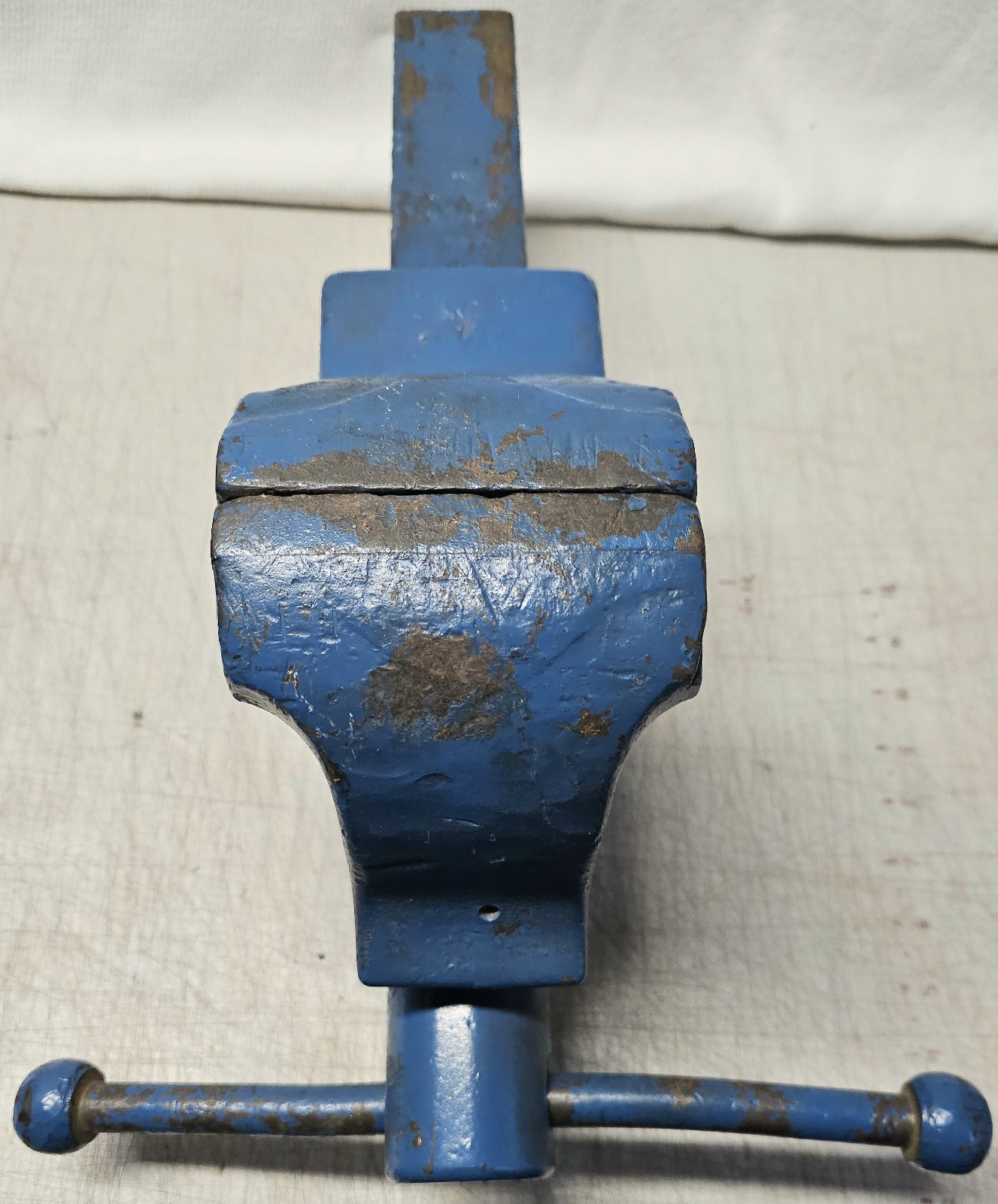 Rare Vintage Oswego Tool Co. NY Bench Vise #24-1/2A Ductile Iron 4″ 57lbs. Blue