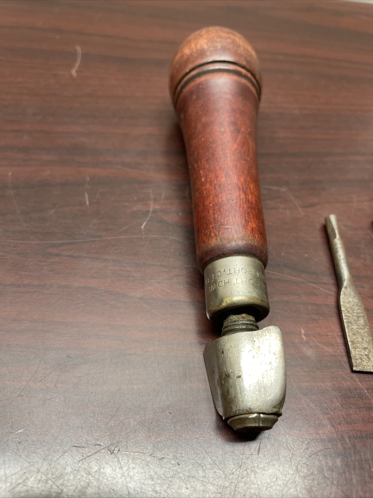 The Bridgeport Hdwe Mfg Corp multi-tool tool handle tool holder Wood Working Kit