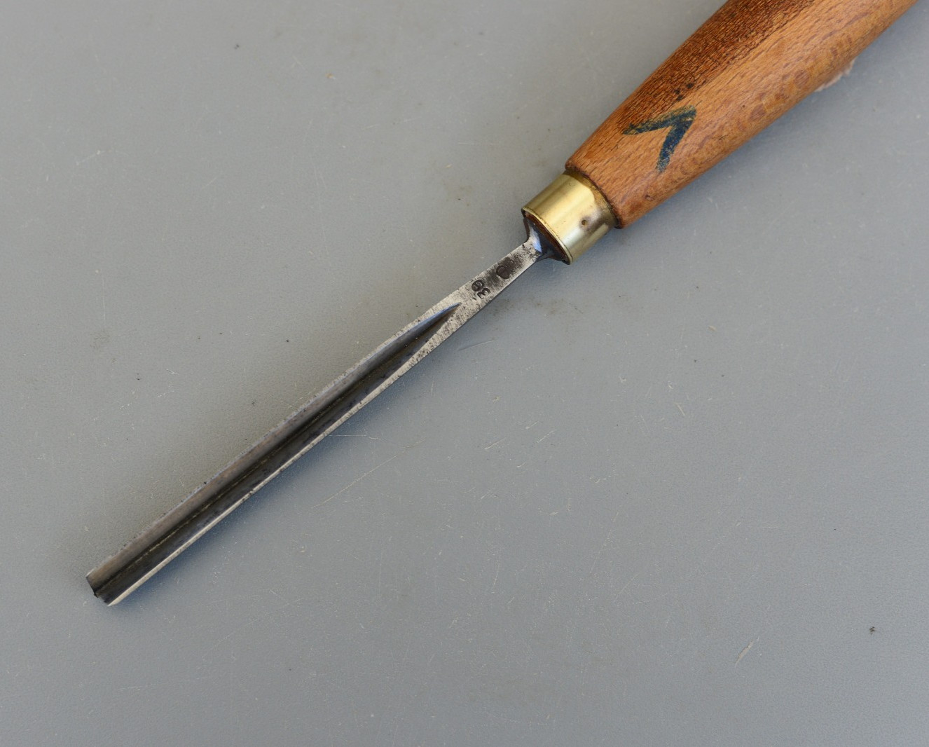 Vintage Henry Taylor Acorn Sheffield England Carving V-tool