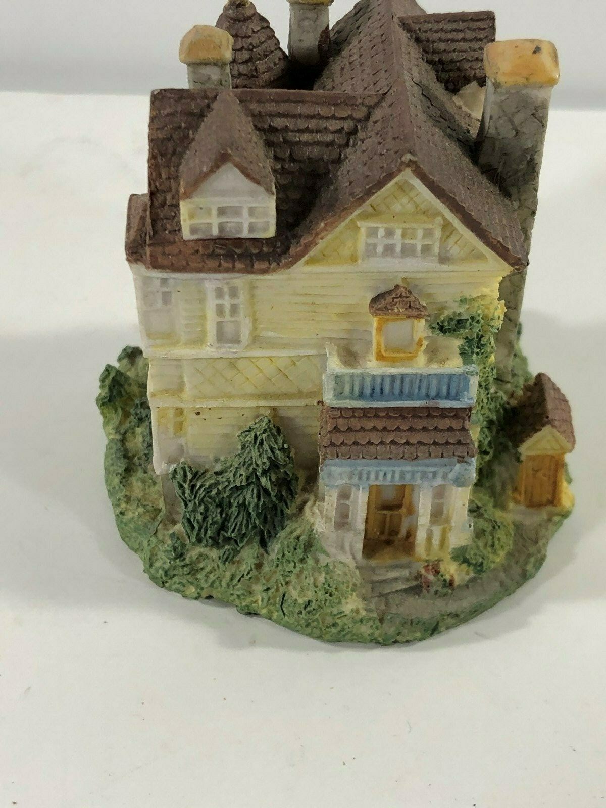 Clark Mansion Miniature International Resourcing Services Figurines Figures 4 pc
