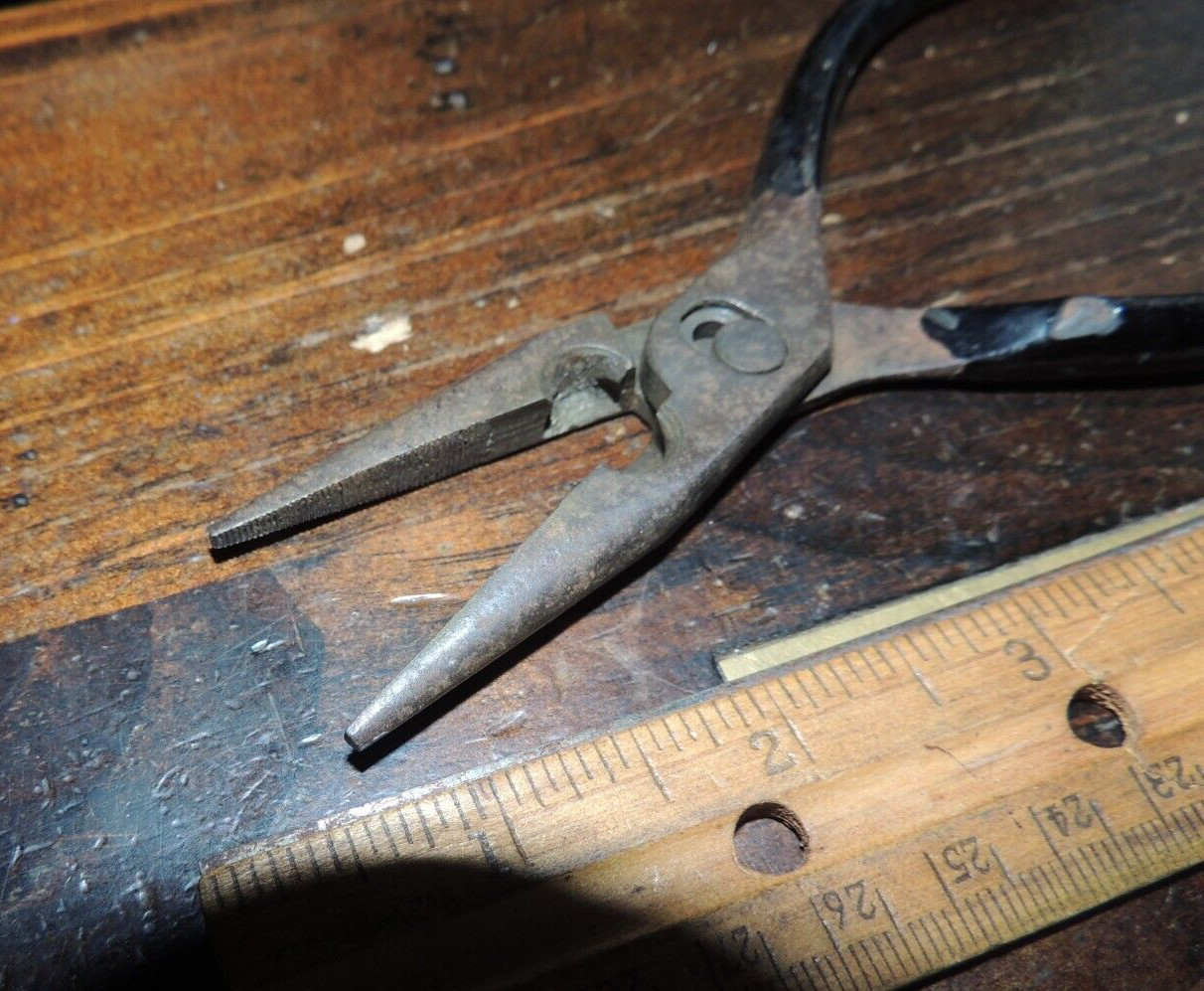 VTG 5-1/2″ Bruno Will GERMANY NEEDLE NOSE Pliers W/ wire cutter, stripper notch