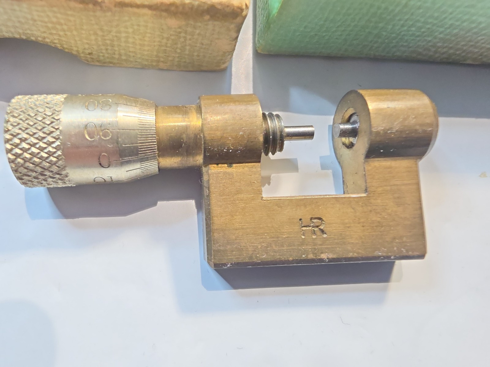 Vtg. brass Swiss-made watchmaker’s micrometer, model “No. 175”. 0-10MM Orig.Box
